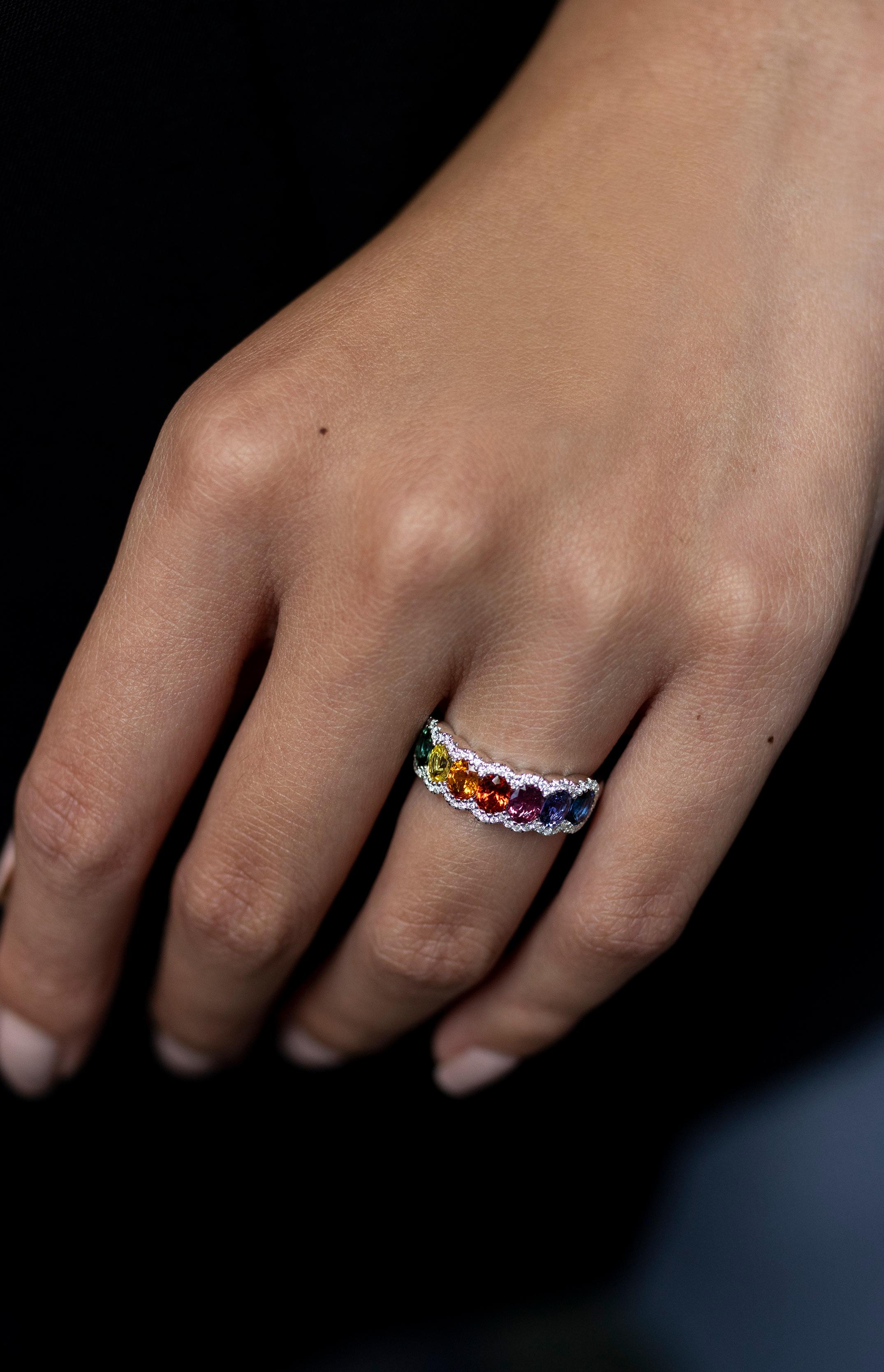 Contemporary Roman Malakov 1.99 Carat Total Oval Cut Multi-Color Sapphire Fashion Ring For Sale