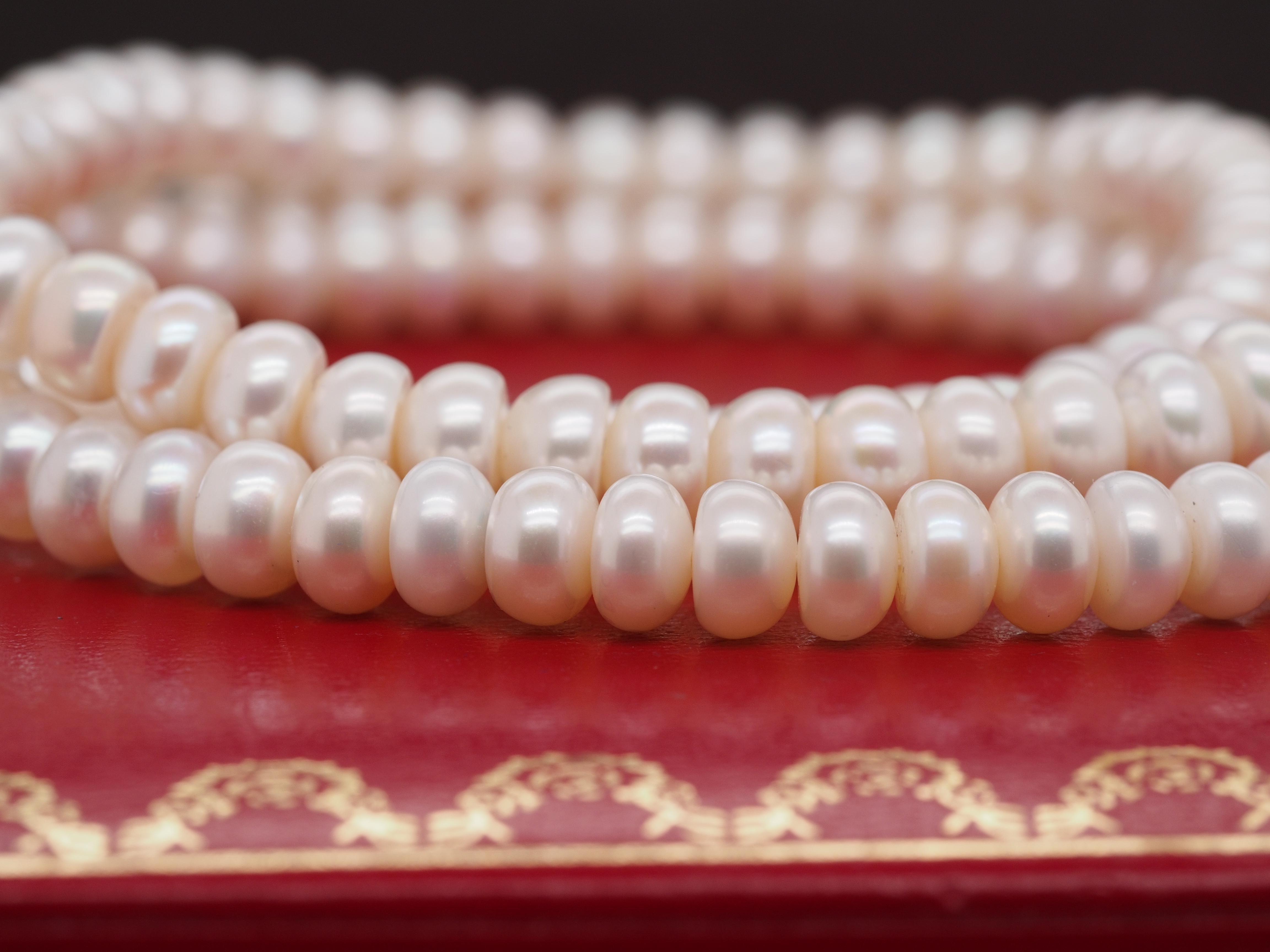 1990 14K Yellow Gold Cultured Pearl Necklace In Good Condition For Sale In Atlanta, GA