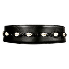 1990 AZZEDINE ALAIA black leather runway belt with cowrie shells