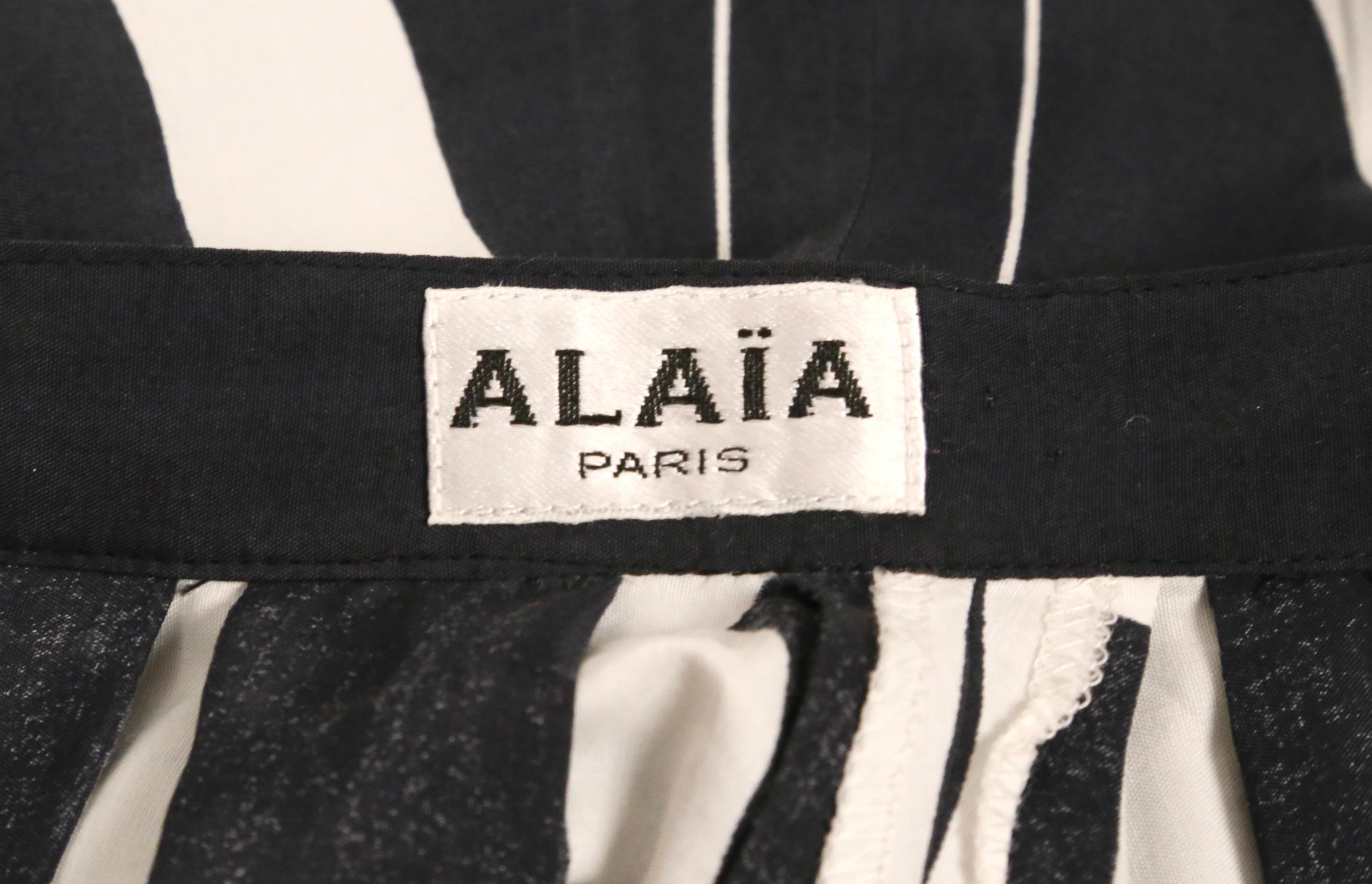 AZZEDINE ALAÏA jupe de défilé imprimée bleu marine profond 1990 en vente 3