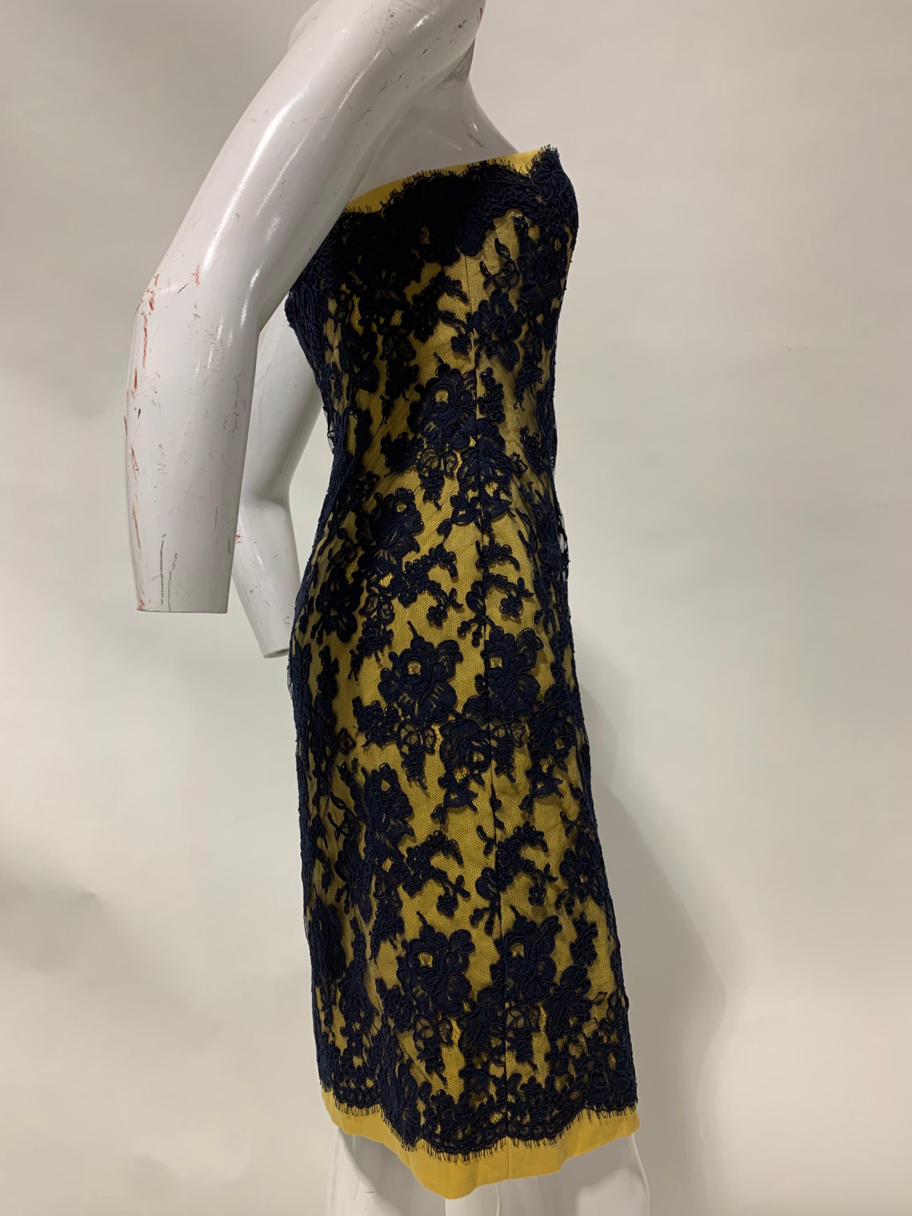 Black 1990 Bill Blass Butter Yellow Cotton Twill & Navy Blue French Lace Mini Dress For Sale