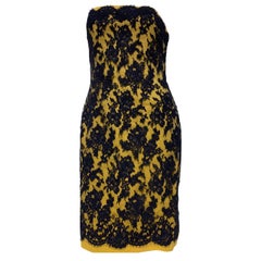 Bill Blass - Mini-robe en sergé de coton jaune beurre et dentelle française bleu marine, 1990