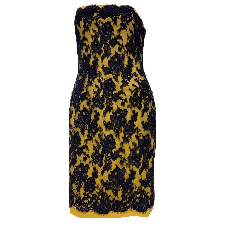 1990 Bill Blass Butter Yellow Cotton Twill & Navy Blue French Lace Mini Dress 1990 Bill Blass Butter Yellow Cotton Twill & Navy Blue French Lace Mini Dress