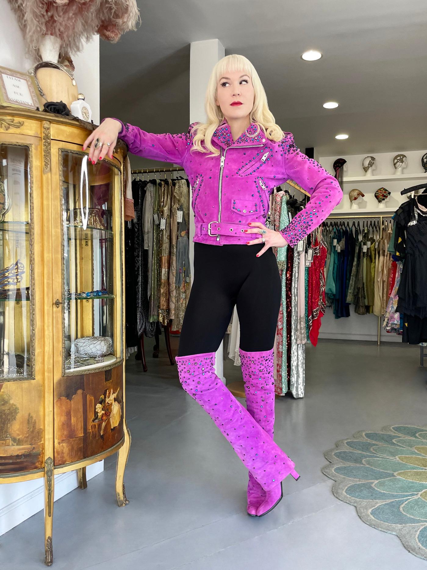 1990 Bob Mackie for Cher Signed Studded Fuchsia Suede Motorcycle Jacket & Boots In Good Condition For Sale In Beverly Hills, CA