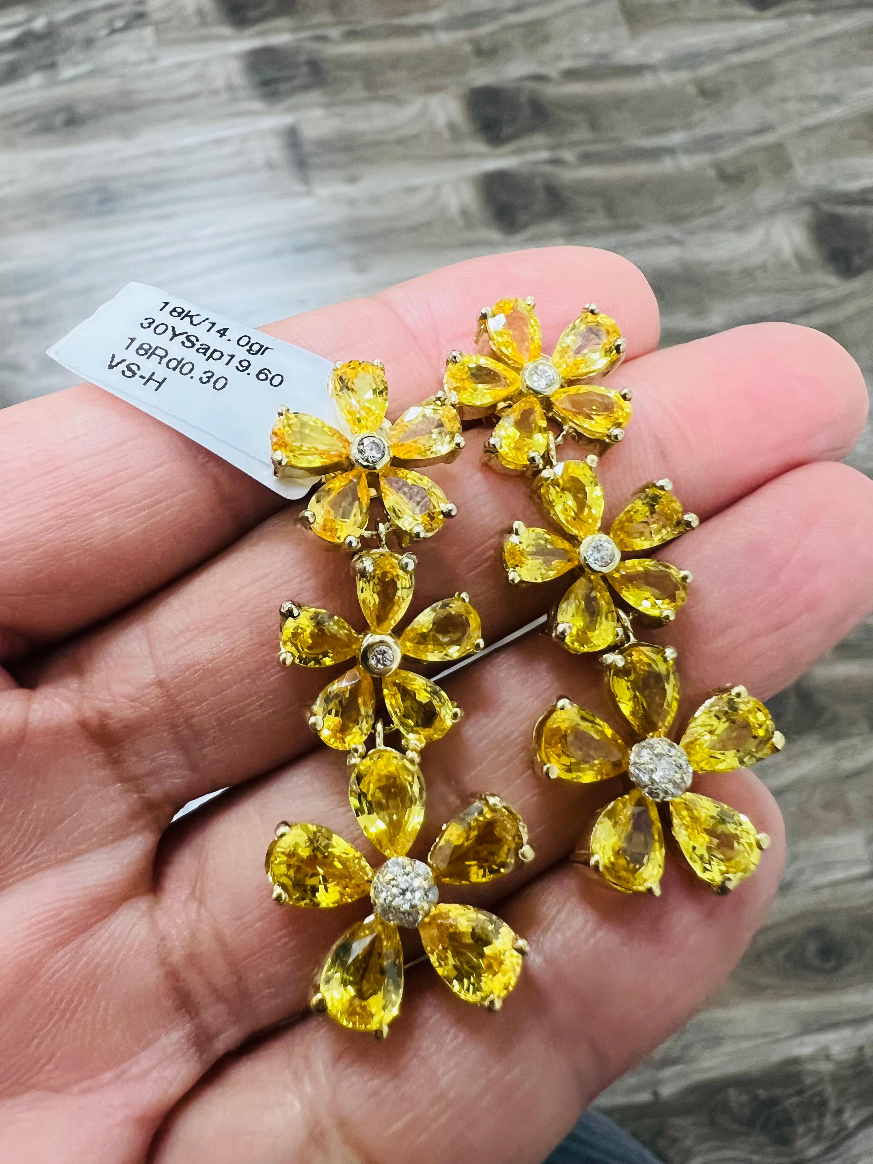 Orecchini pendenti in oro giallo 18 carati con diamante e zaffiro giallo naturale da 19,90 carati in vendita 3