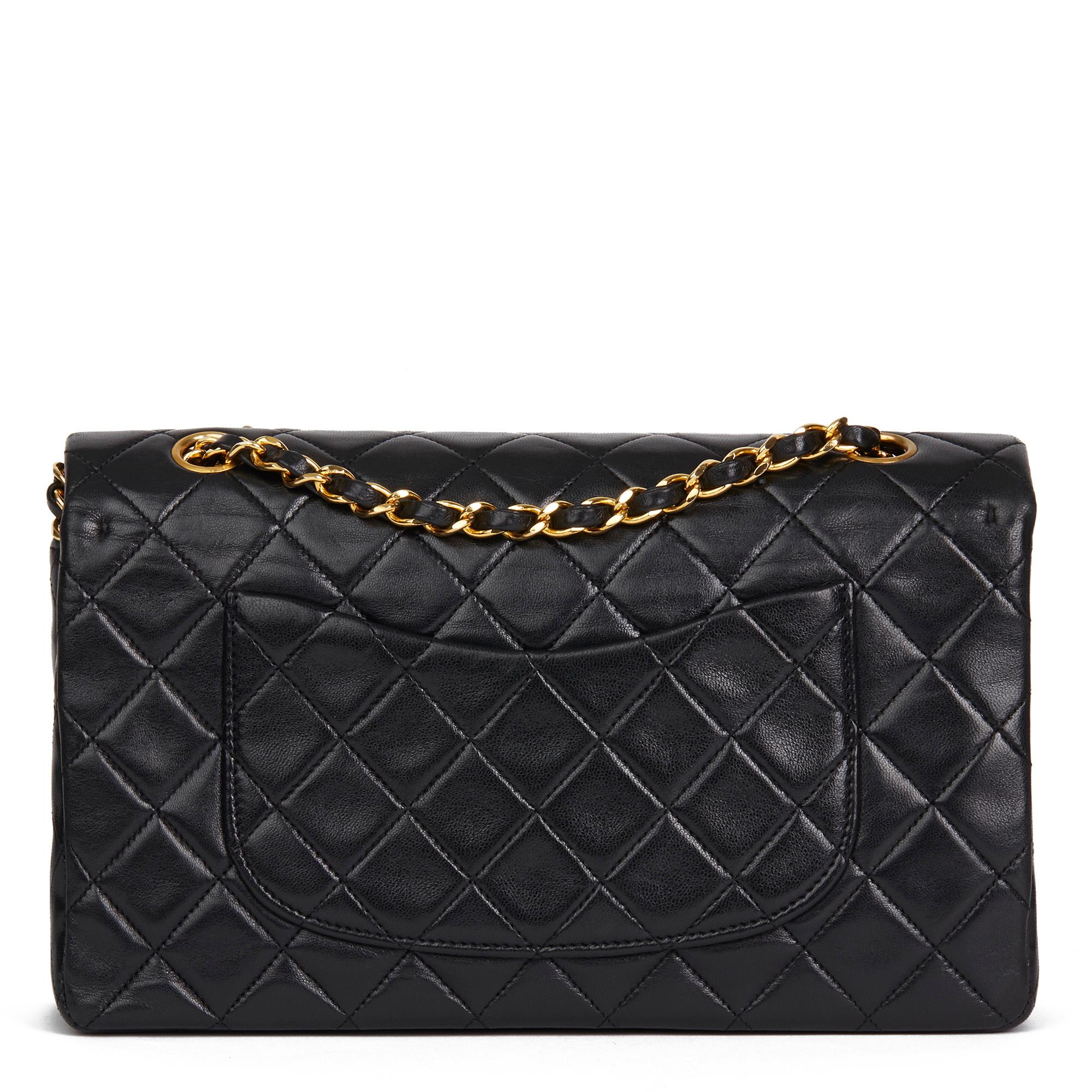 1990 Chanel Black Quilted Lambskin Vintage Medium Classic Double Flap Bag In Excellent Condition In Bishop's Stortford, Hertfordshire