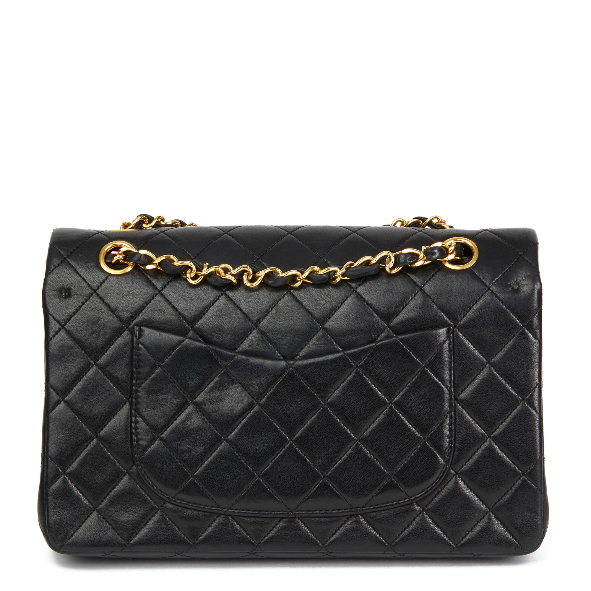Women's 1990 Chanel Black Quilted Lambskin Vintage Medium Classic Double Flap Bag
