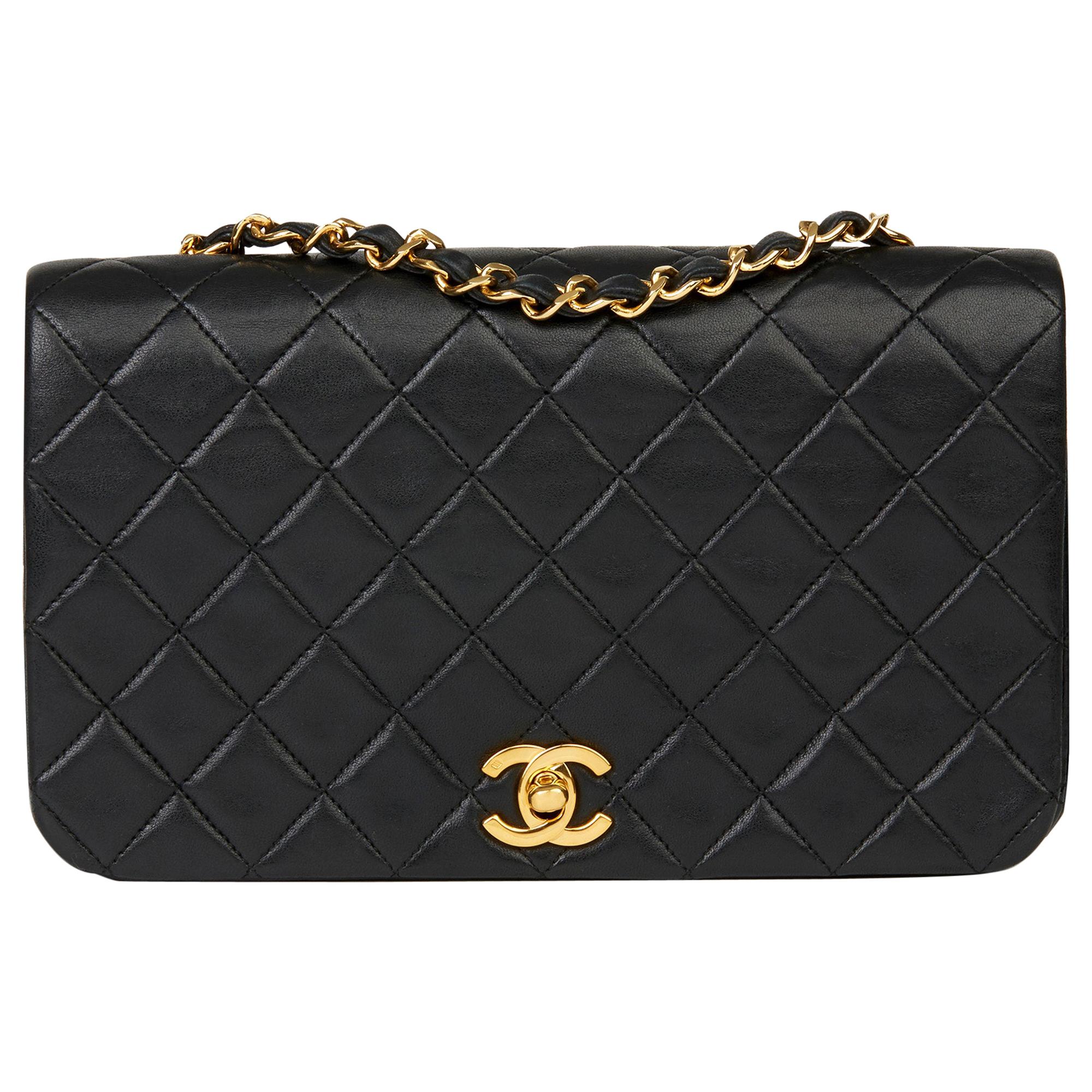 1990 Chanel Black Quilted Lambskin Vintage Small Classic Single