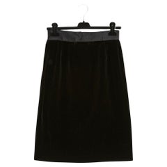 1990 Chanel Black velvet Pencil skirt FR36