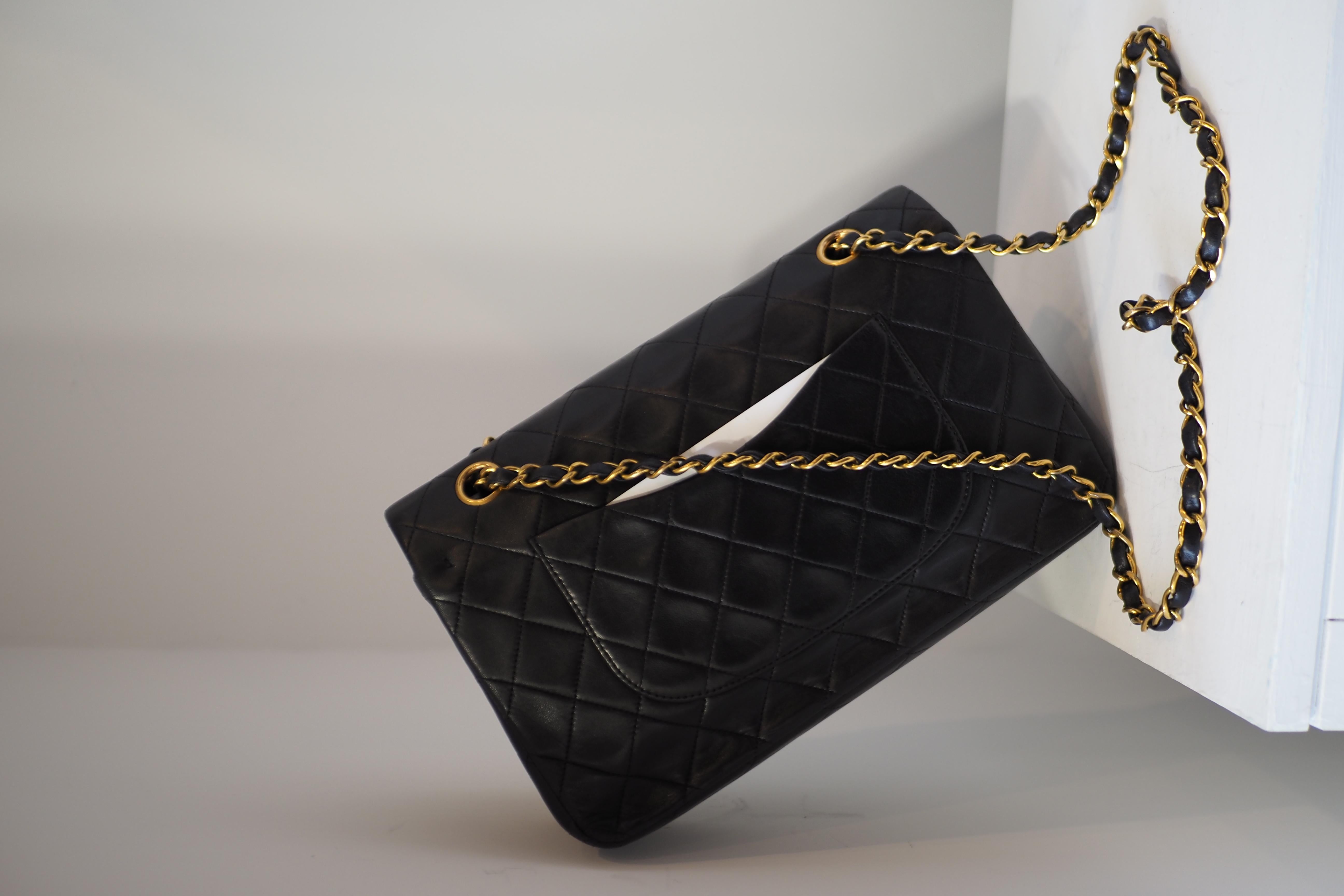 1990 Chanel zeitlose 2.55 Umhängetasche im Angebot 6