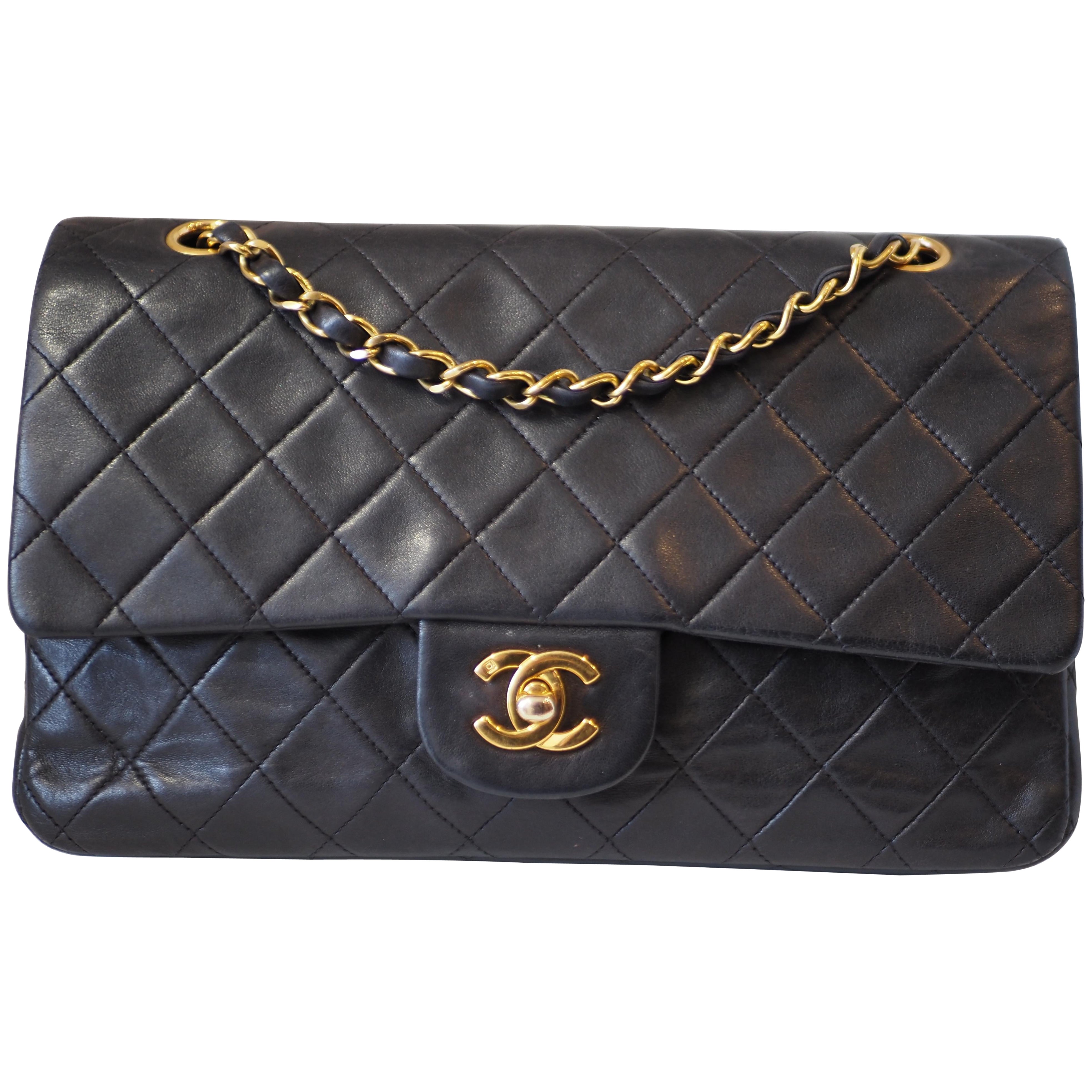 1990 Chanel zeitlose 2.55 Umhängetasche im Angebot