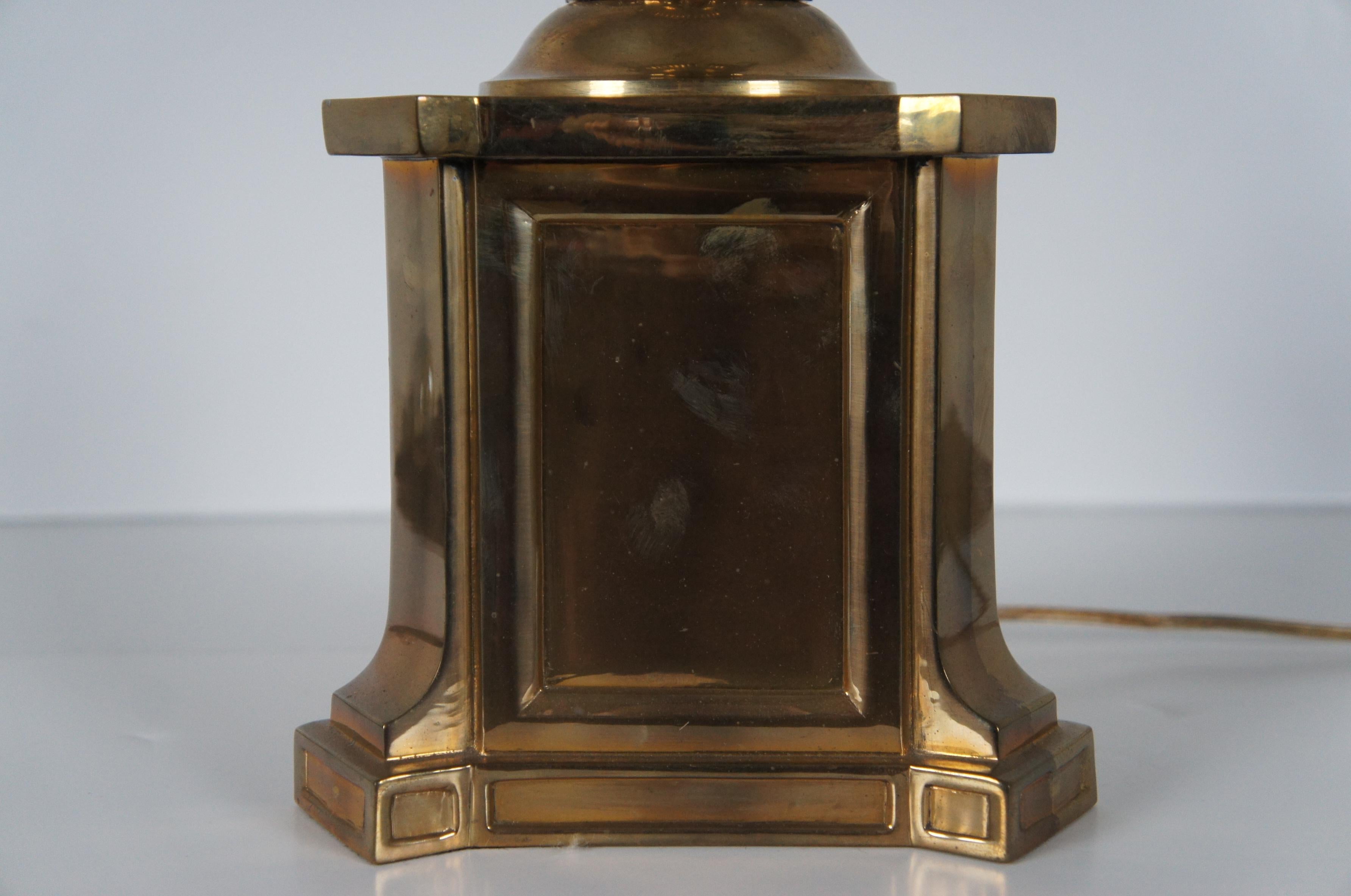 1990 Chapman Hollywood Regency Brass & Glass Globe Trophy Urn Table Lamp For Sale 2