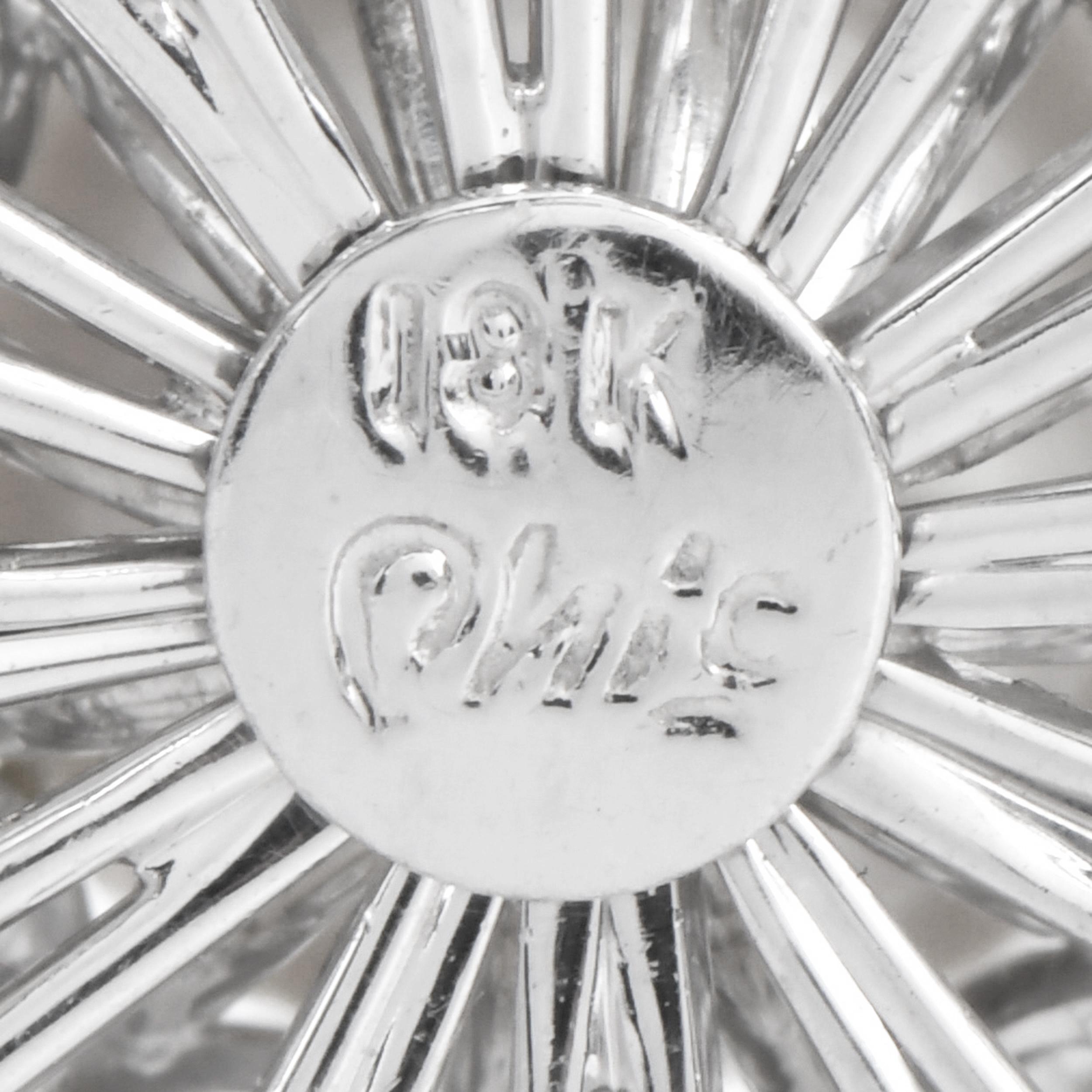 1990 Spilla circolare in oro bianco 18 carati con diamante e perla, 7,05 carati, floreale in vendita 4