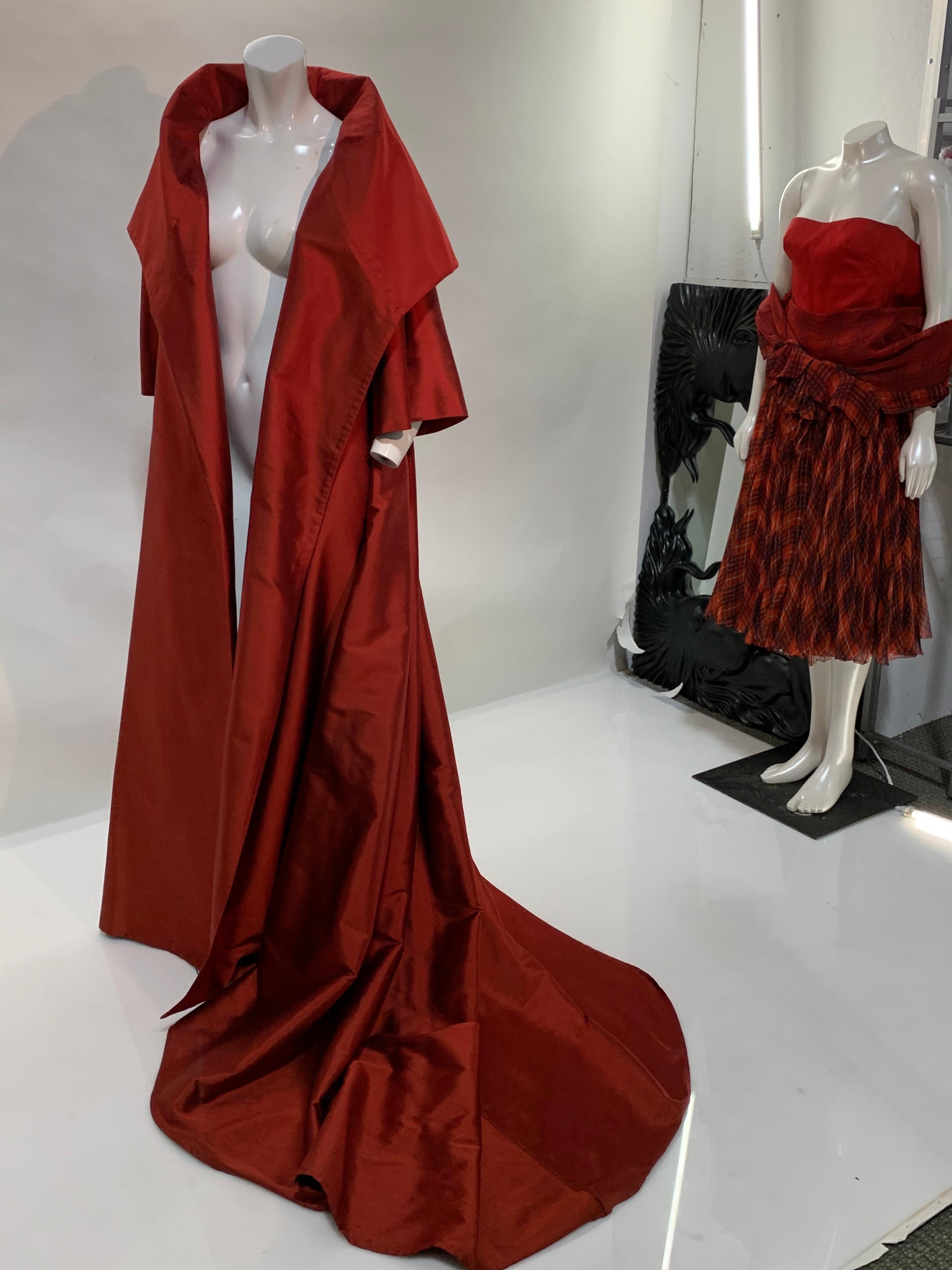Women's 1990 Dior by Gianfranco Ferre Red Changeant Silk Taffeta Opera Coat w/ Train