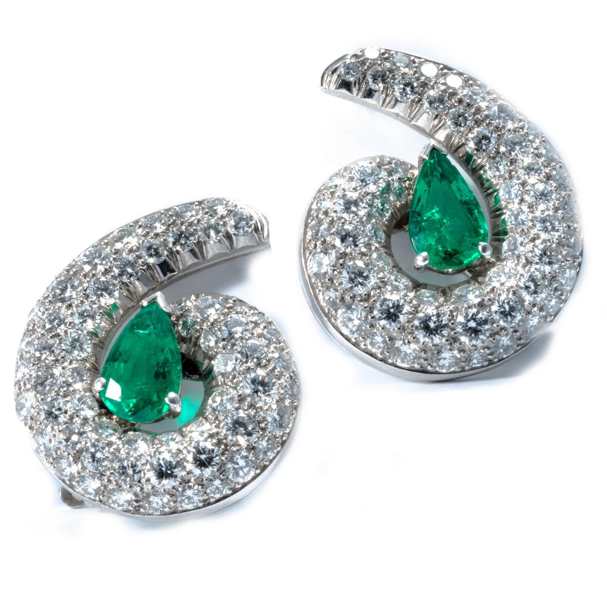 Pear Cut 14K Gold 1990 Emerald Drops Diamond Clip-On Earrings For Sale