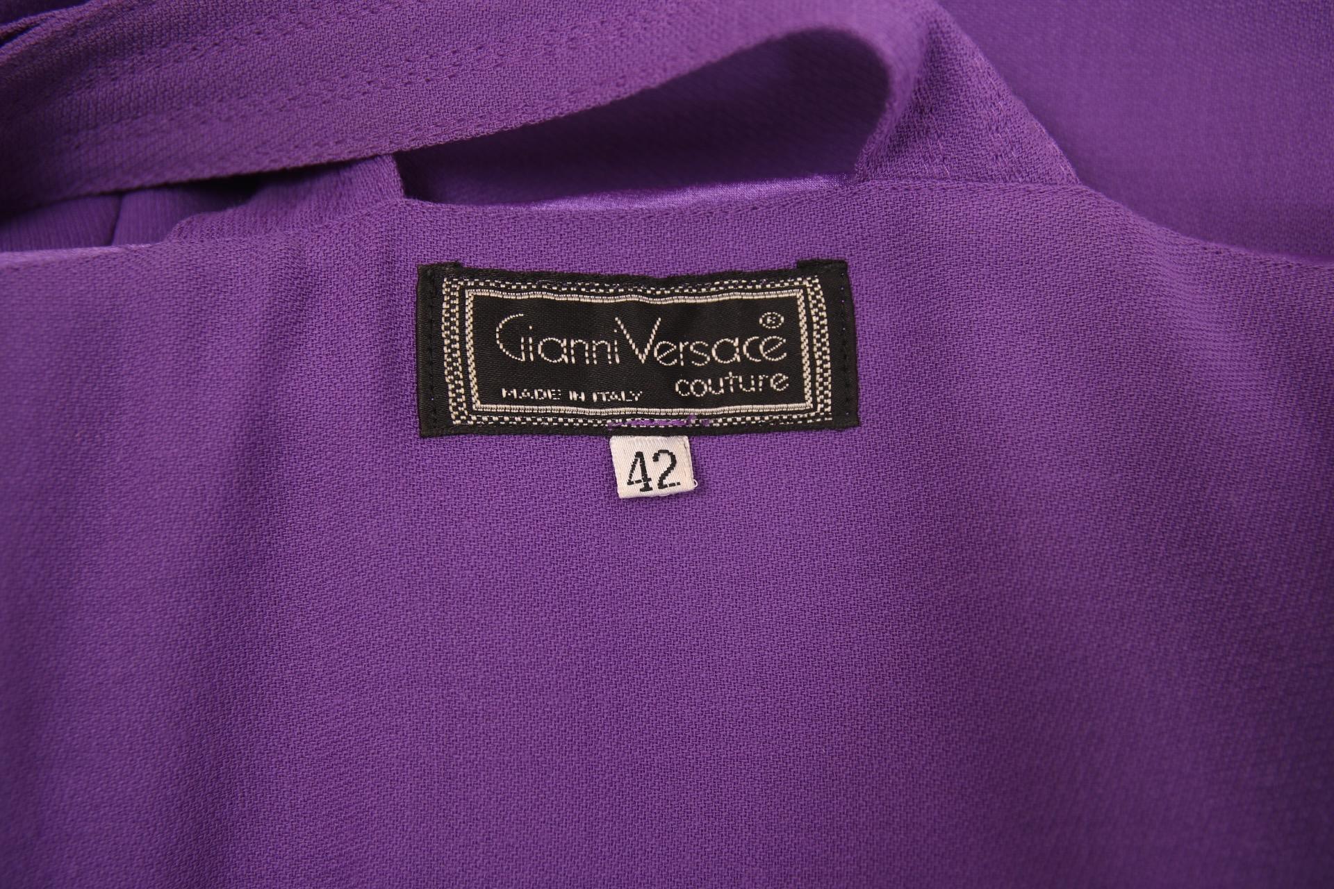 1990 F/W Gianni Versace Couture Purple Silk & Wool Mini Dress For Sale 3