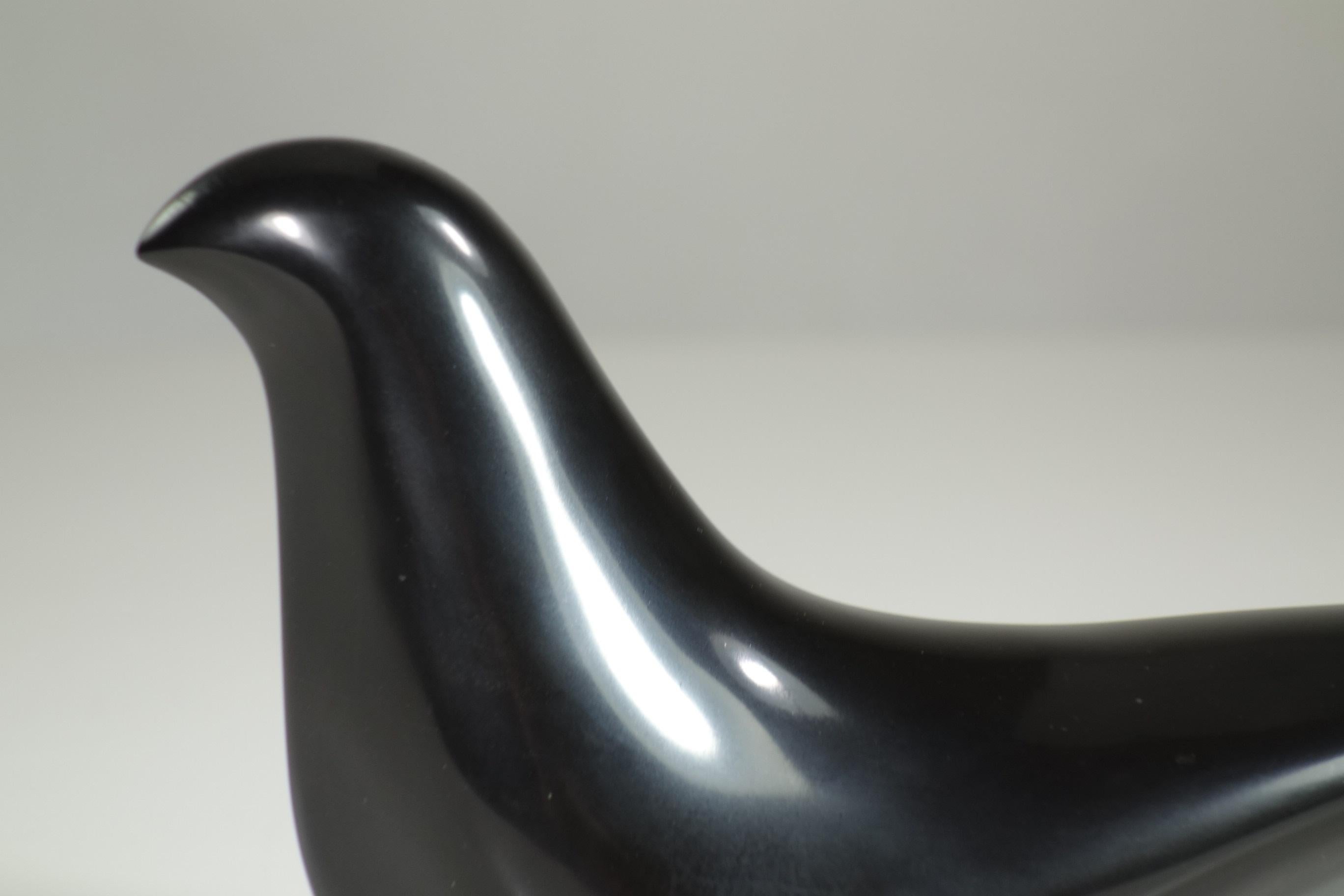 1990 Giulio Lazzotti Mageia, Vogelskulptur aus schwarzem Marmor, italienisches Design (Moderne) im Angebot