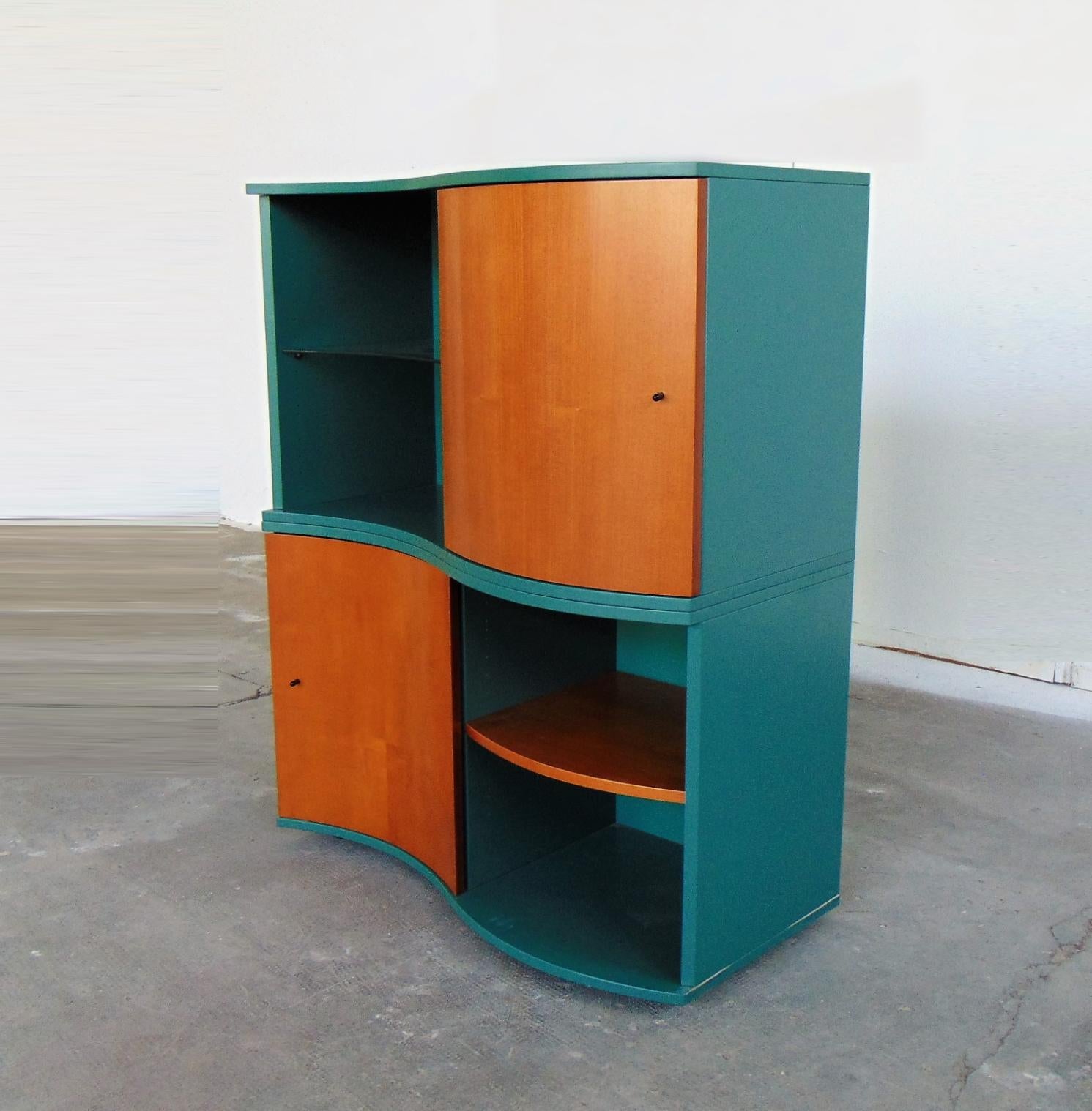Mid-Century Modern 1990 Green and Stained Cherrywood Bookshelf for Roche Bobois by Sormani, Italy For Sale