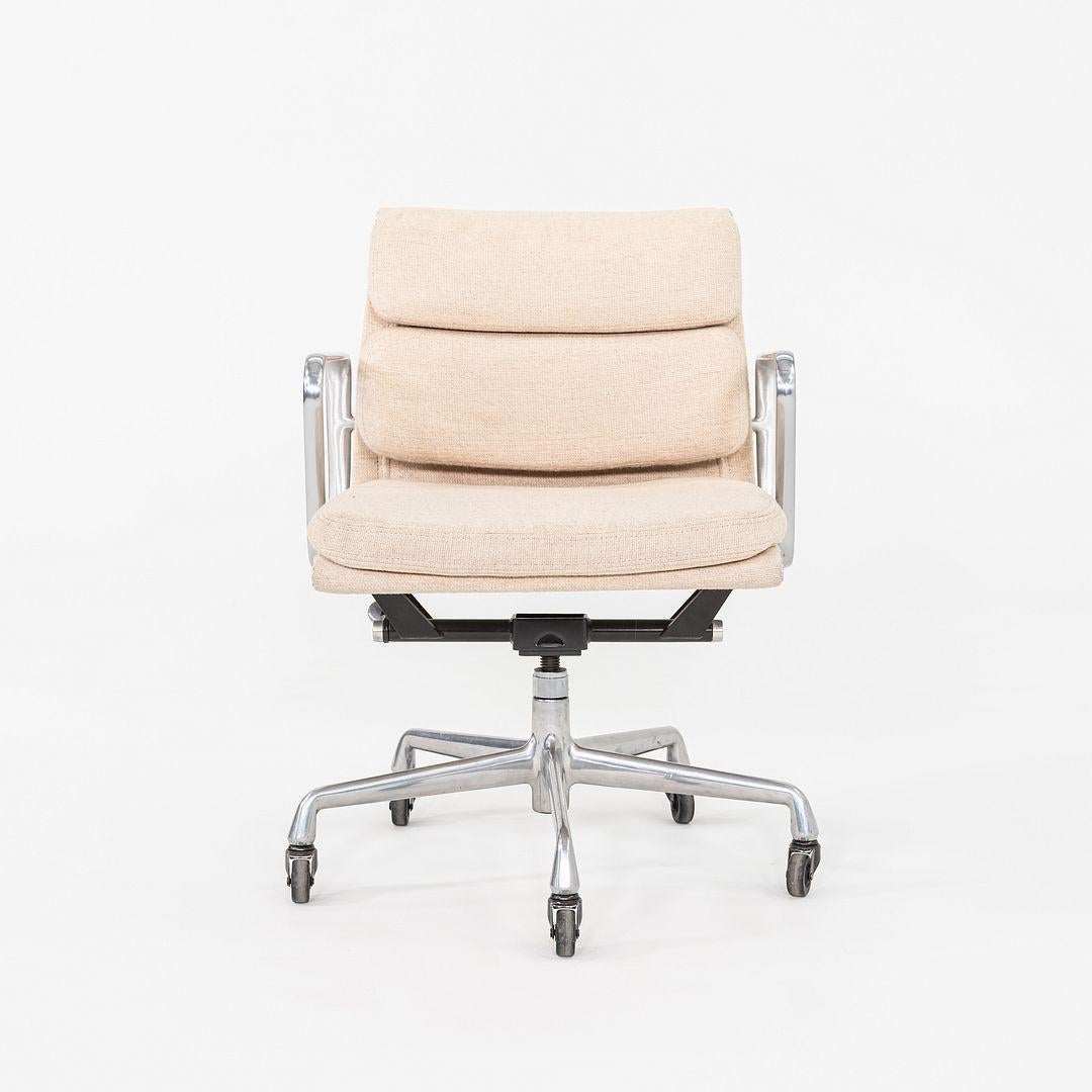 1990 Herman Miller Eames Aluminium Pad Management-Schreibtischstuhl in Hopsack-Stoff im Zustand „Gut“ im Angebot in Philadelphia, PA