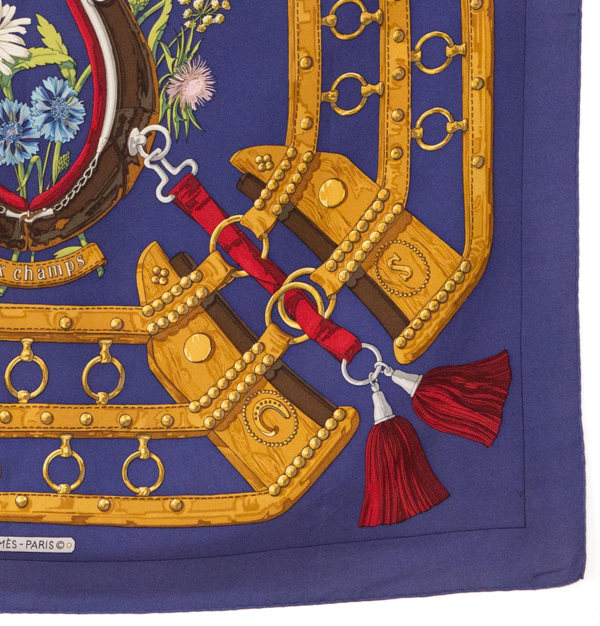 1990s Hermes Aux Champs by C Latham Silk Scarf In Good Condition For Sale In Paris, FR