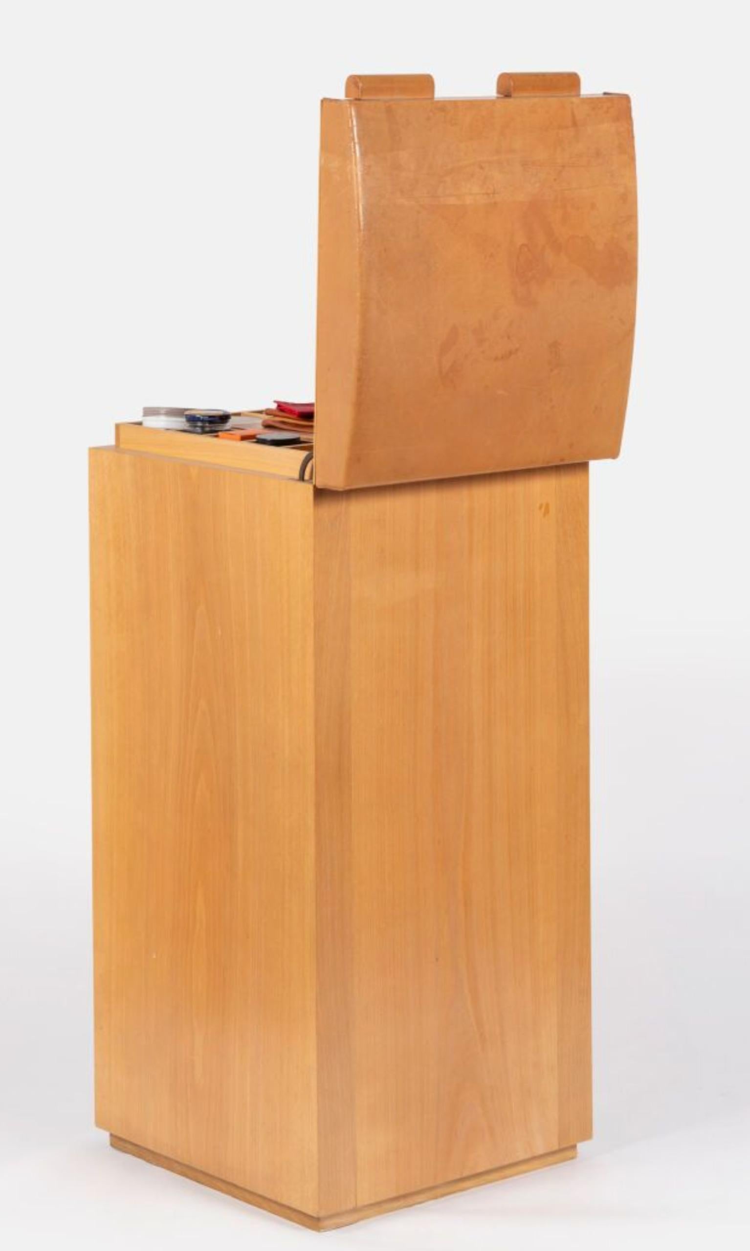 Late 20th Century 1990, HERMÈS for John LOBB by Rena Dumas, shoe cabinet. For Sale
