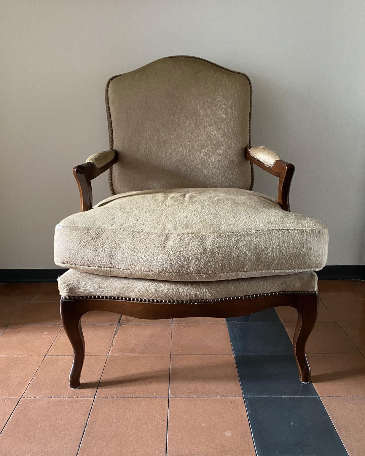 20th Century 1990 Italy Postmodern Blond Cow Leather Armachair For Sale