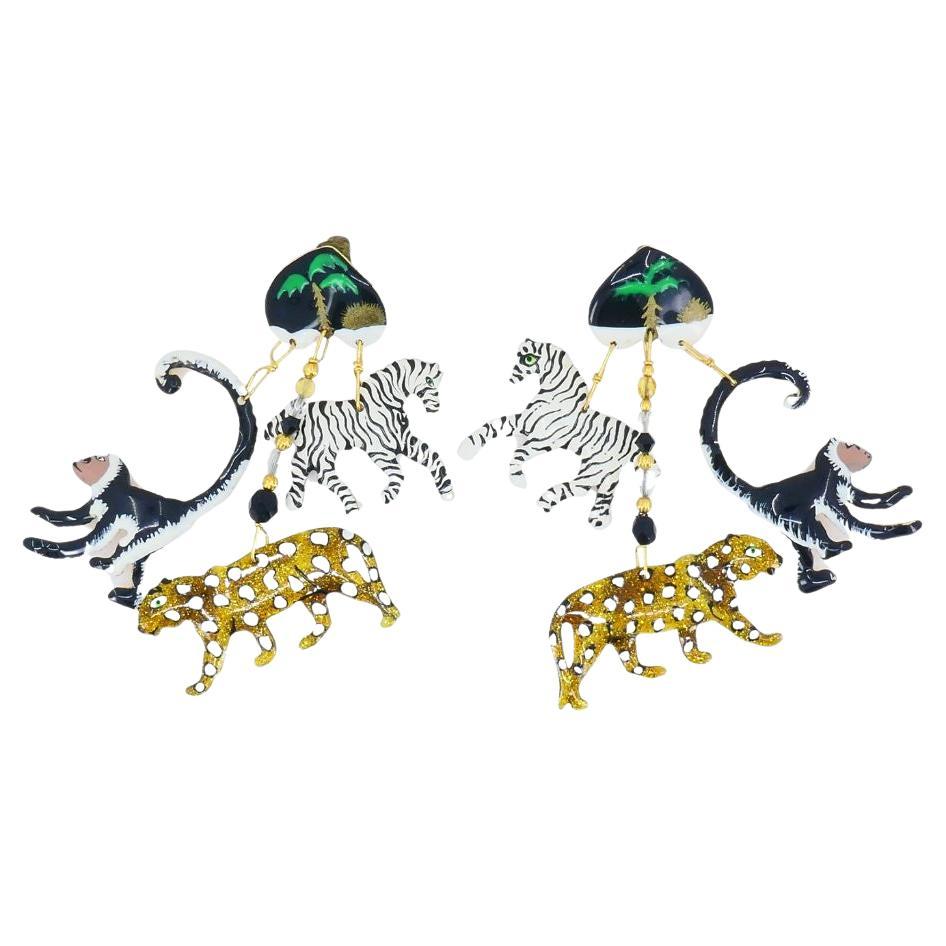 1990 Lunch At The Ritz Carte Du Jour African Animal Gold Silber Clip-Ohrringe im Angebot