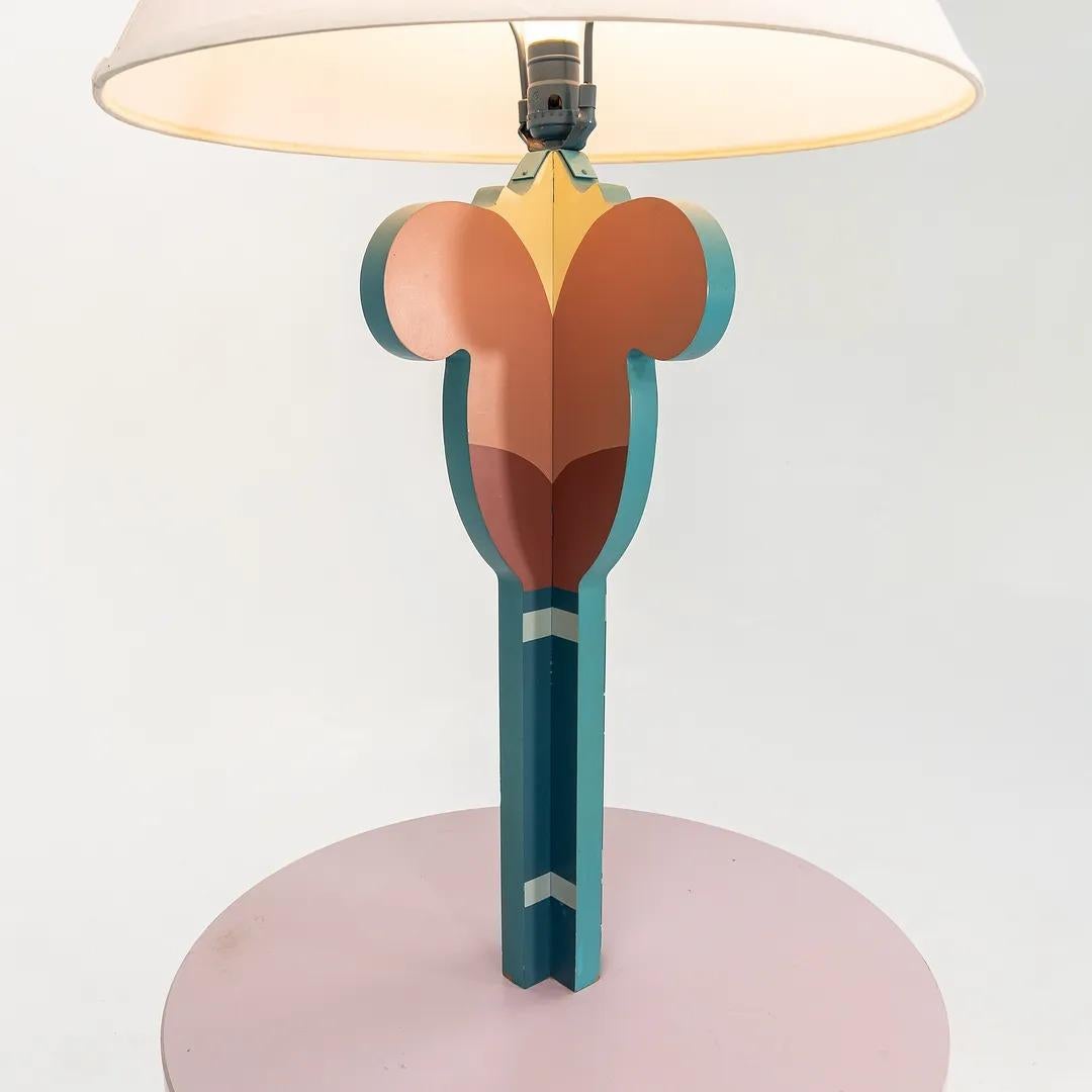 Américain 1990 Michael Graves Prototype de lampadaire Princesse pour l'hôtel Disney Swan en vente