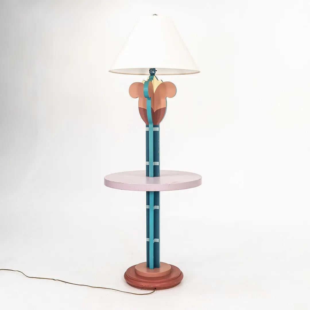 Fin du 20e siècle 1990 Michael Graves Prototype de lampadaire Princesse pour l'hôtel Disney Swan en vente