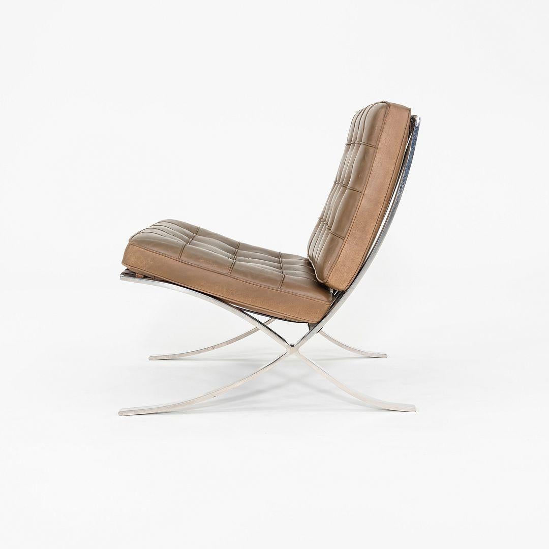 1990 Mies van der Rohe for Knoll Barcelona Lounge Chair in Tan Leather In Good Condition For Sale In Philadelphia, PA
