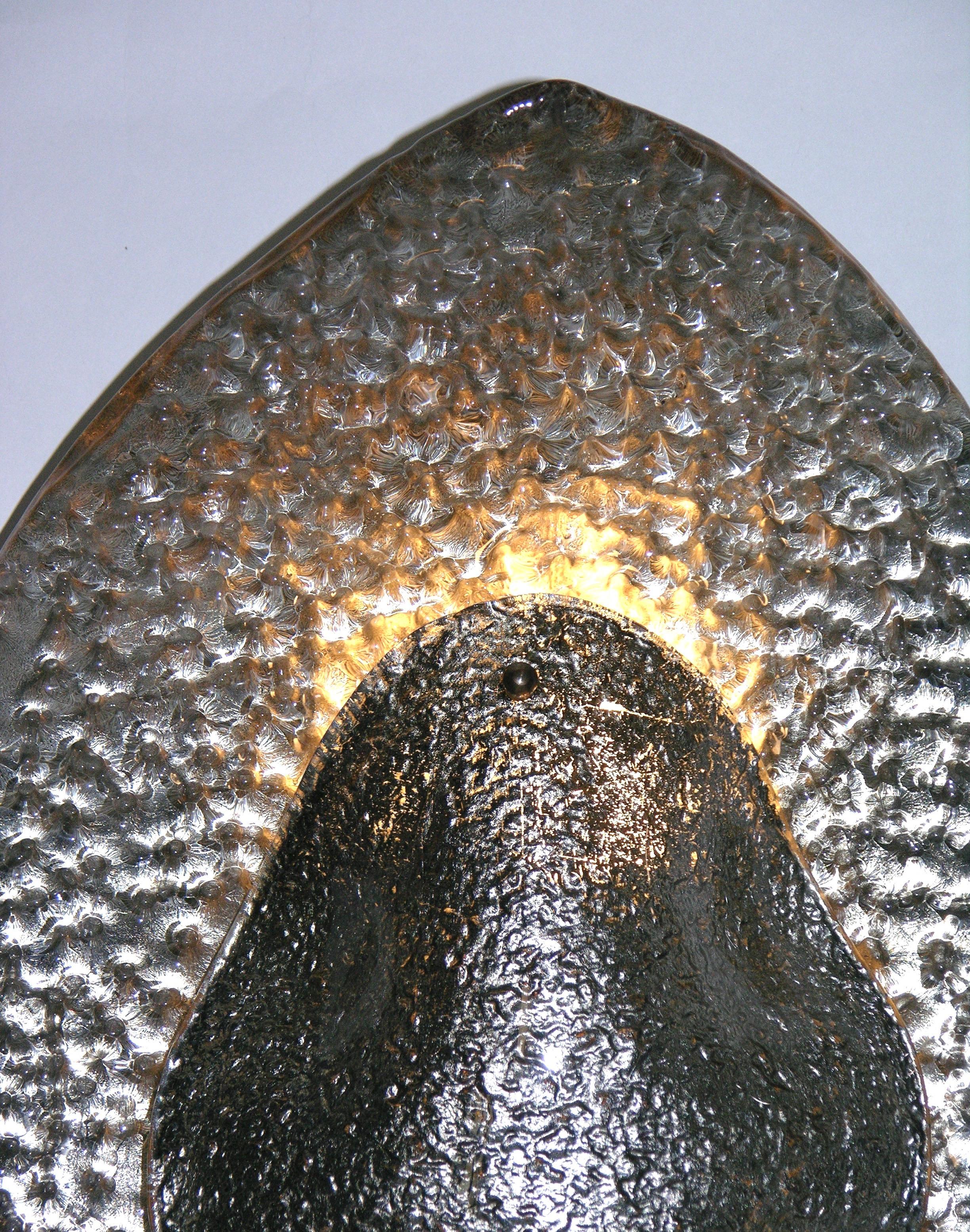 1990 Modern Italian Silver Finish Texture Murano Glass Sculptural Concave Sconce For Sale 2