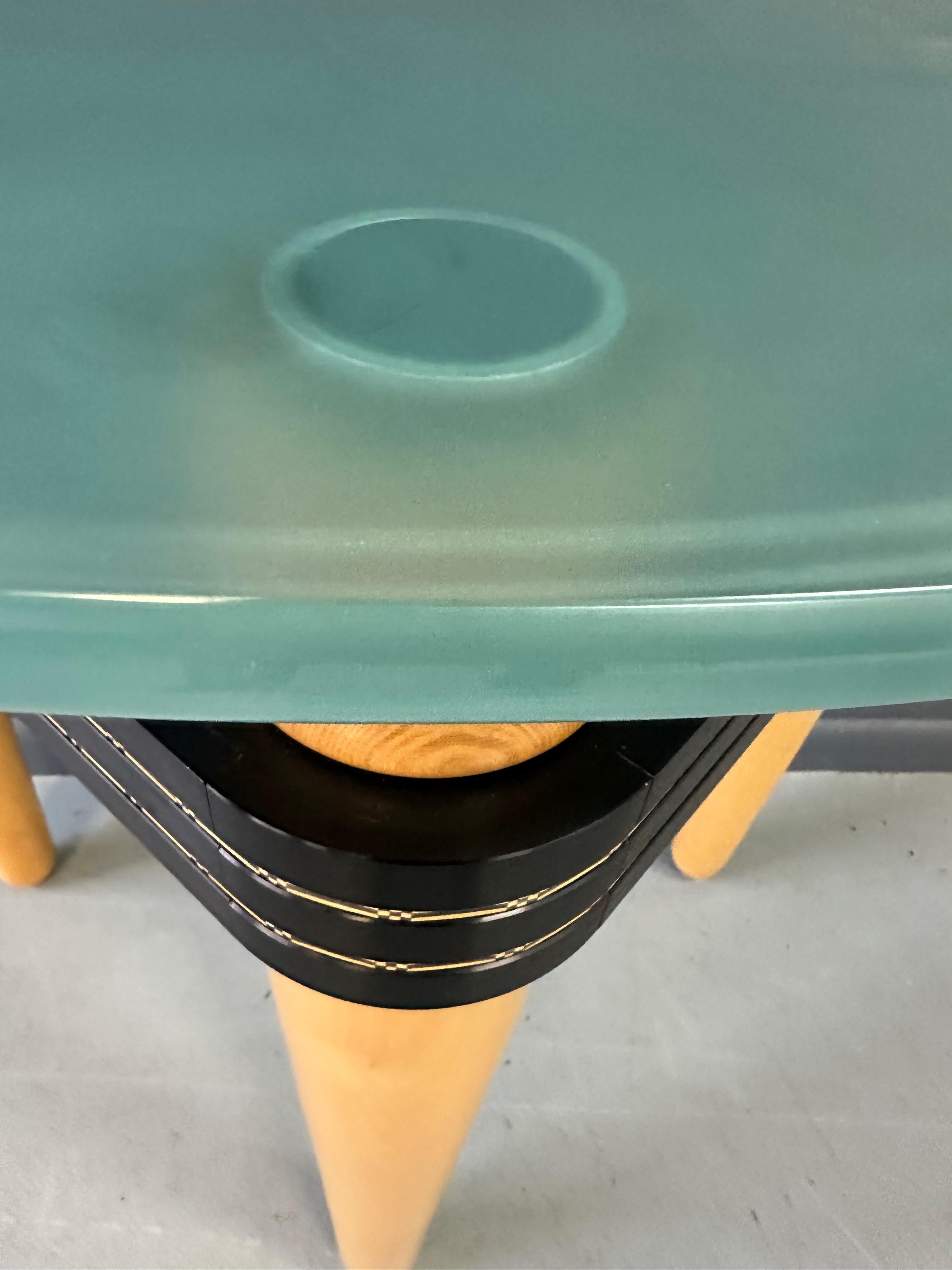 Table d'entrée post-moderne Demi-Lune conçue par Kaiser Newman en hêtre, 1990 en vente 1