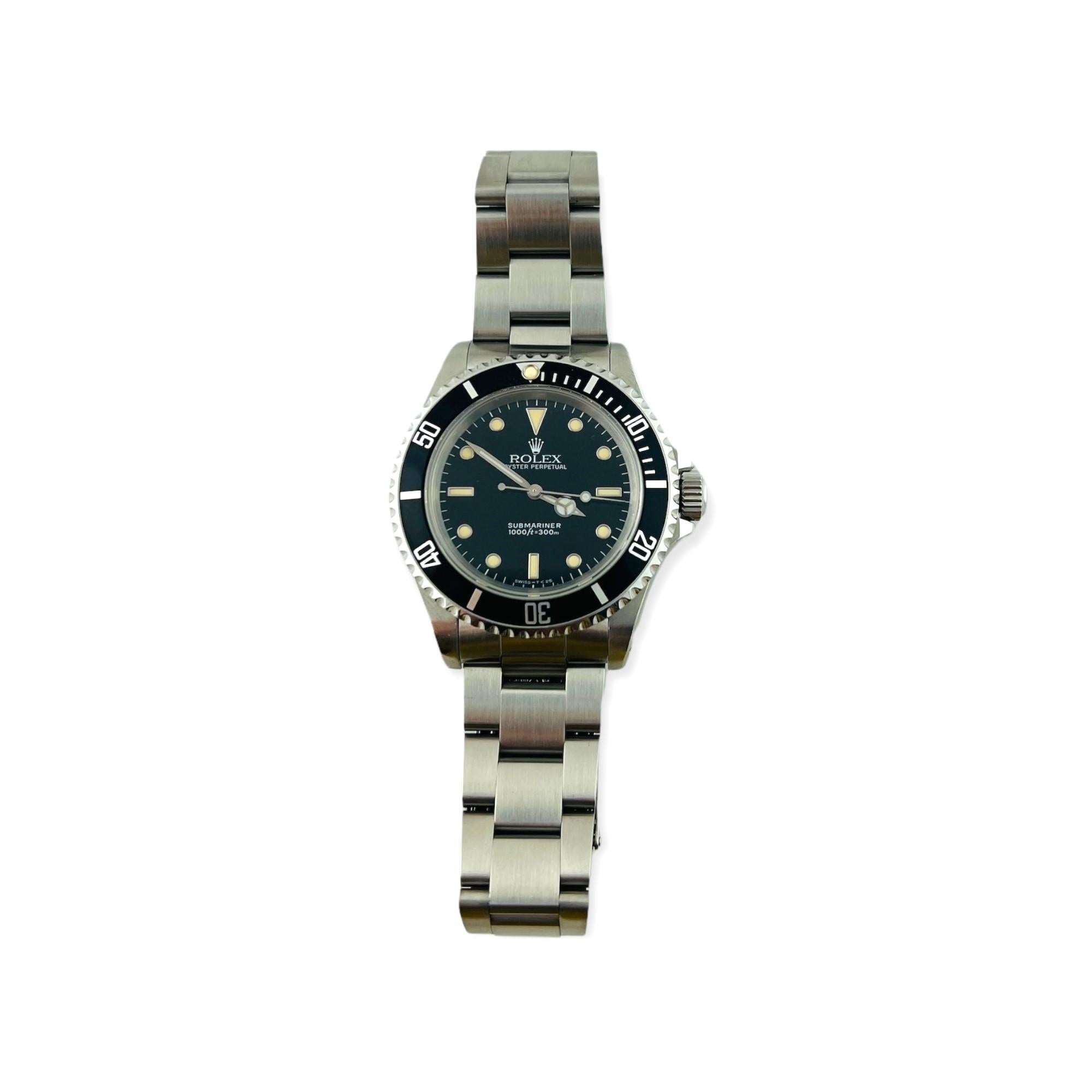 1990 Rolex Submariner Men's Watch 14060 Black Dial Bezel 40mm Patina In Good Condition In Washington Depot, CT