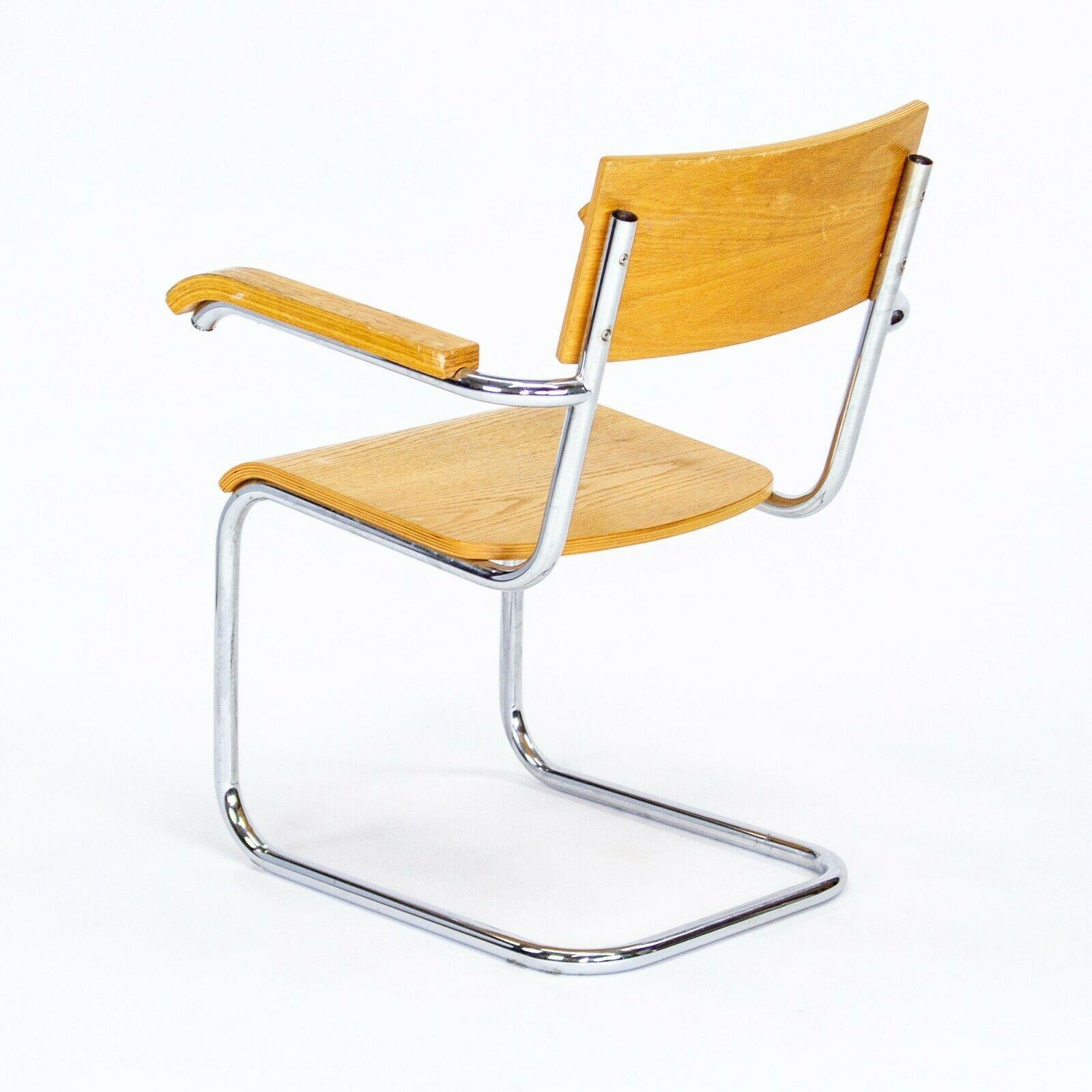 Chrome Ensemble de trois chaises de salle à manger Mart Stam pour Thonet Bauhaus en chêne, 1990 en vente