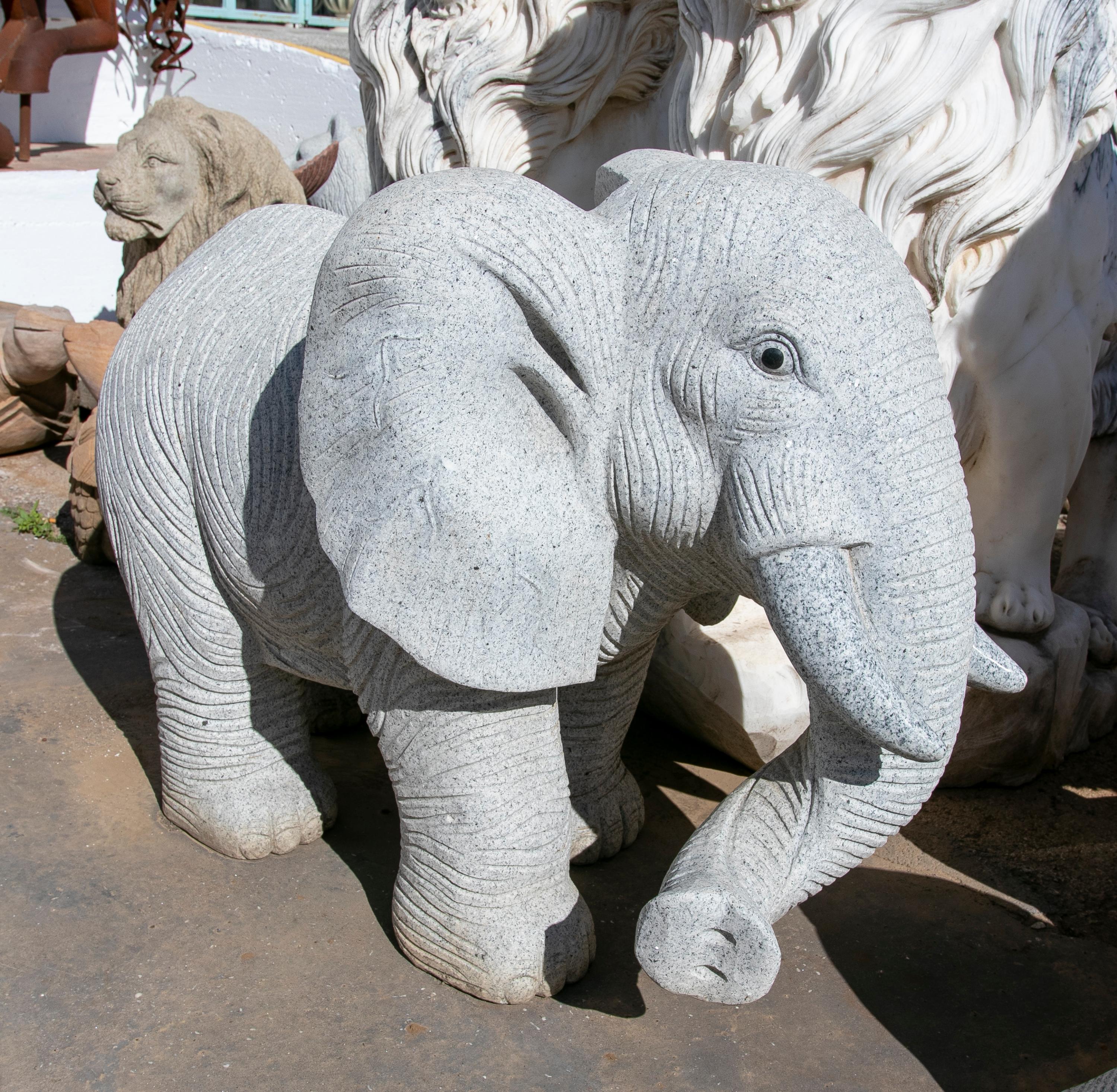 1990 Spanish Handcarved Grey Granite Stone Family Set of Elephants For Sale 1