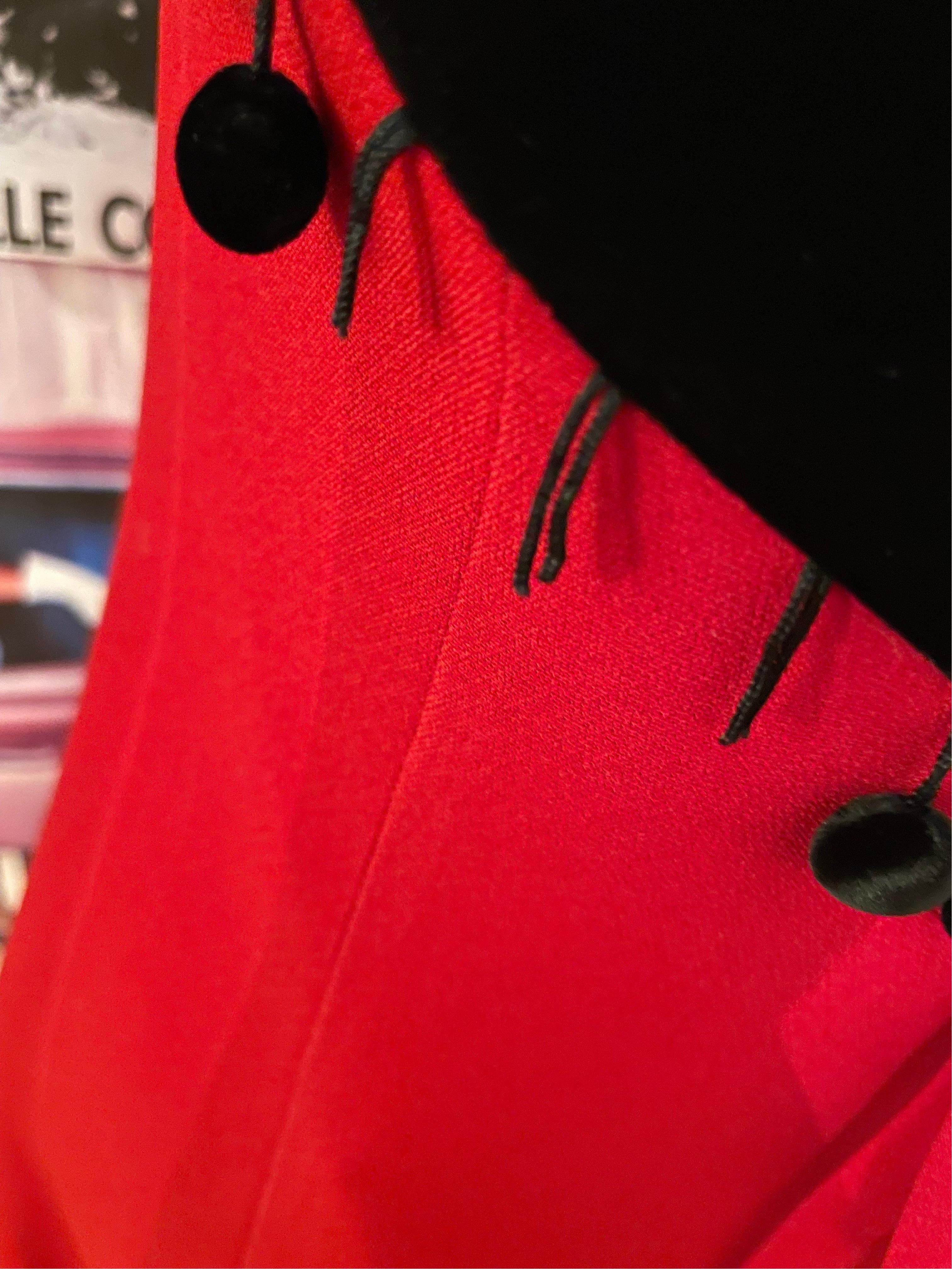 1990' vintage red and black dress by Moschino cheap & chic In Good Condition In LAGNY-SUR-MARNE, FR