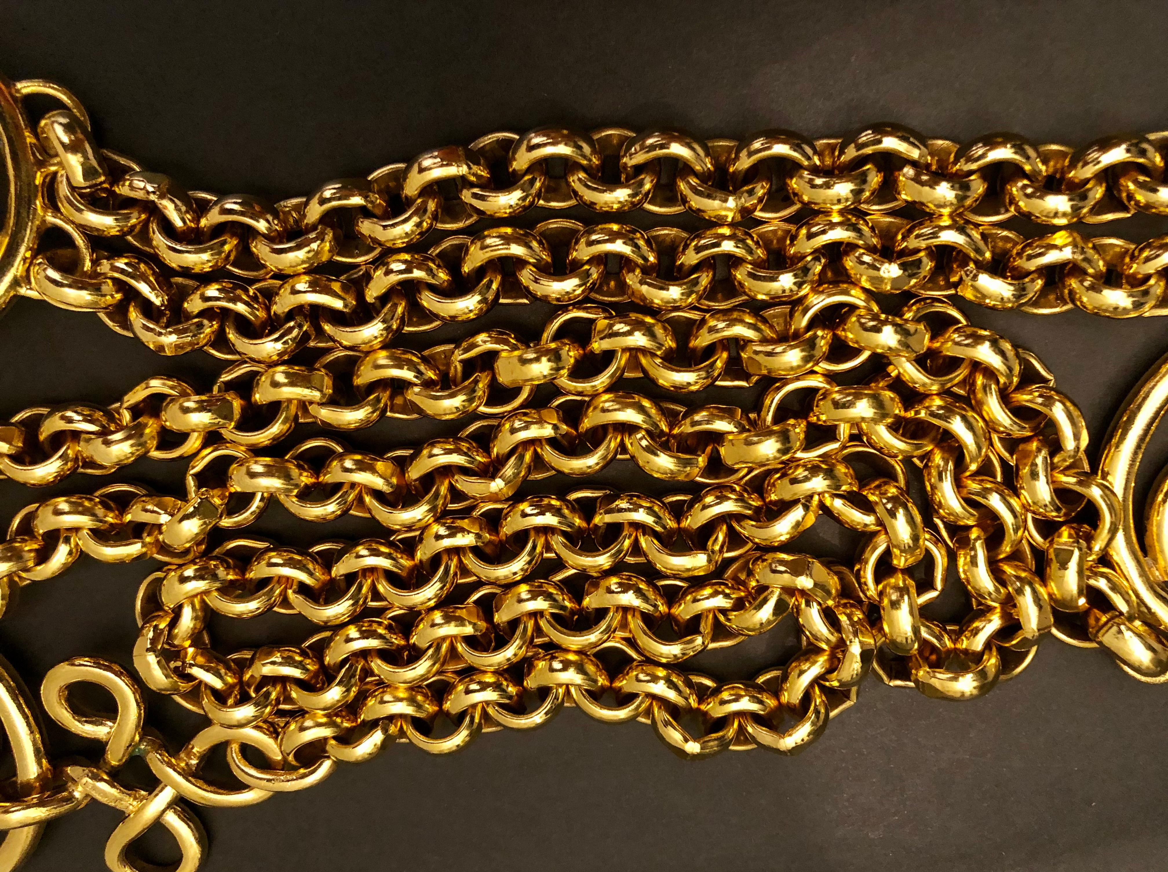 1993 Vintage CHANEL Gold Toned Clover CC Chain Belt 42 Inches Long For Sale 9
