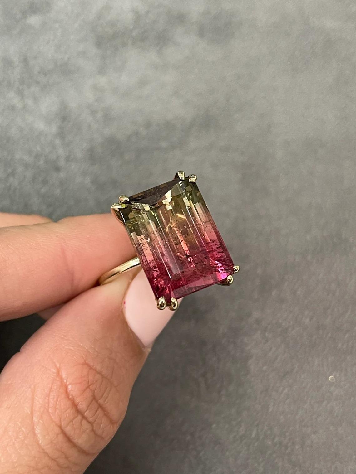 19.90ct 18K Natural Watermelon Bio Tourmaline Solitaire 4 Prong Gold Ring In New Condition In Jupiter, FL