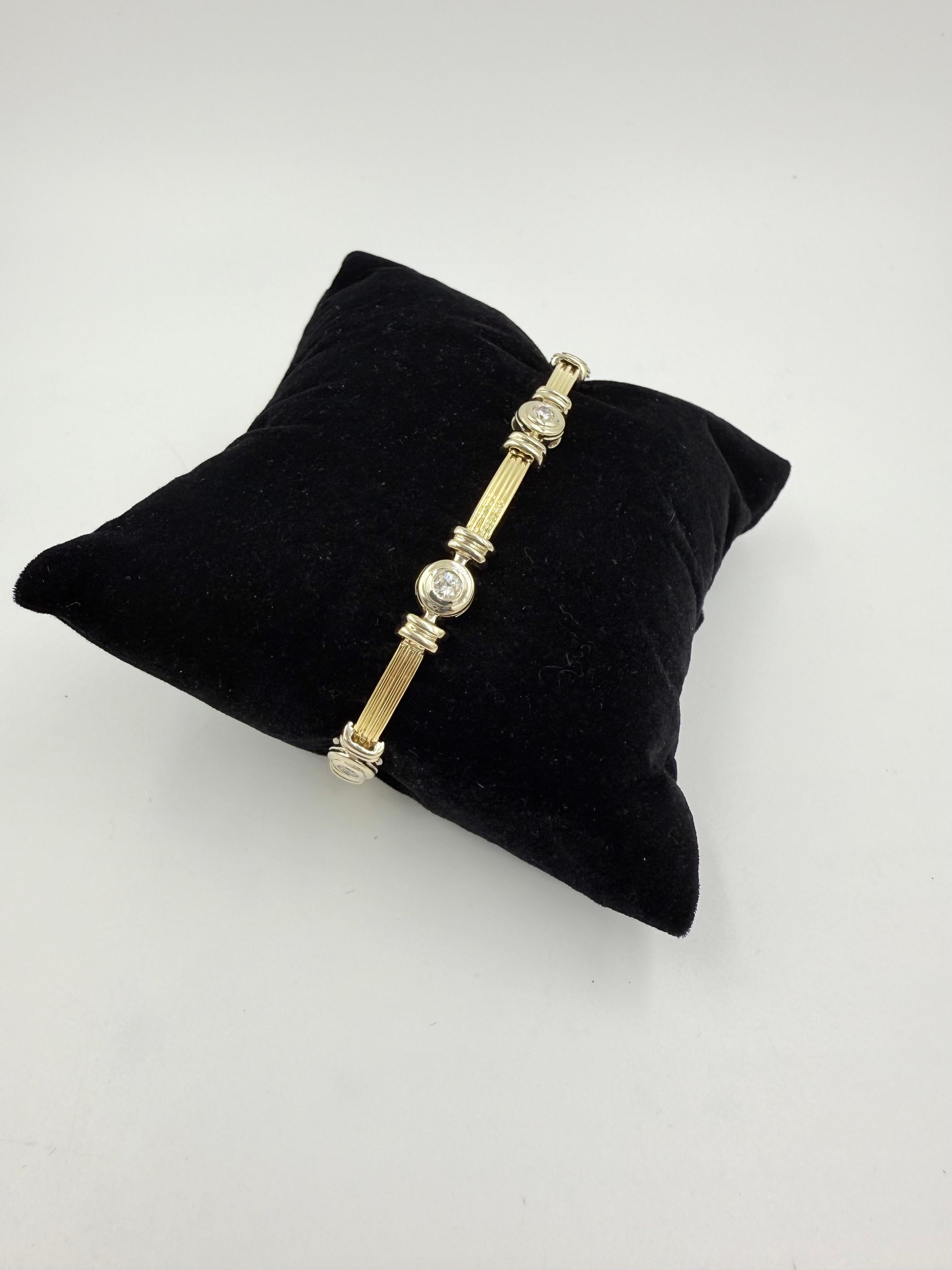 1990er Jahre 14k zweifarbiges Diamantarmband im Zustand „Gut“ im Angebot in Los Angeles, CA