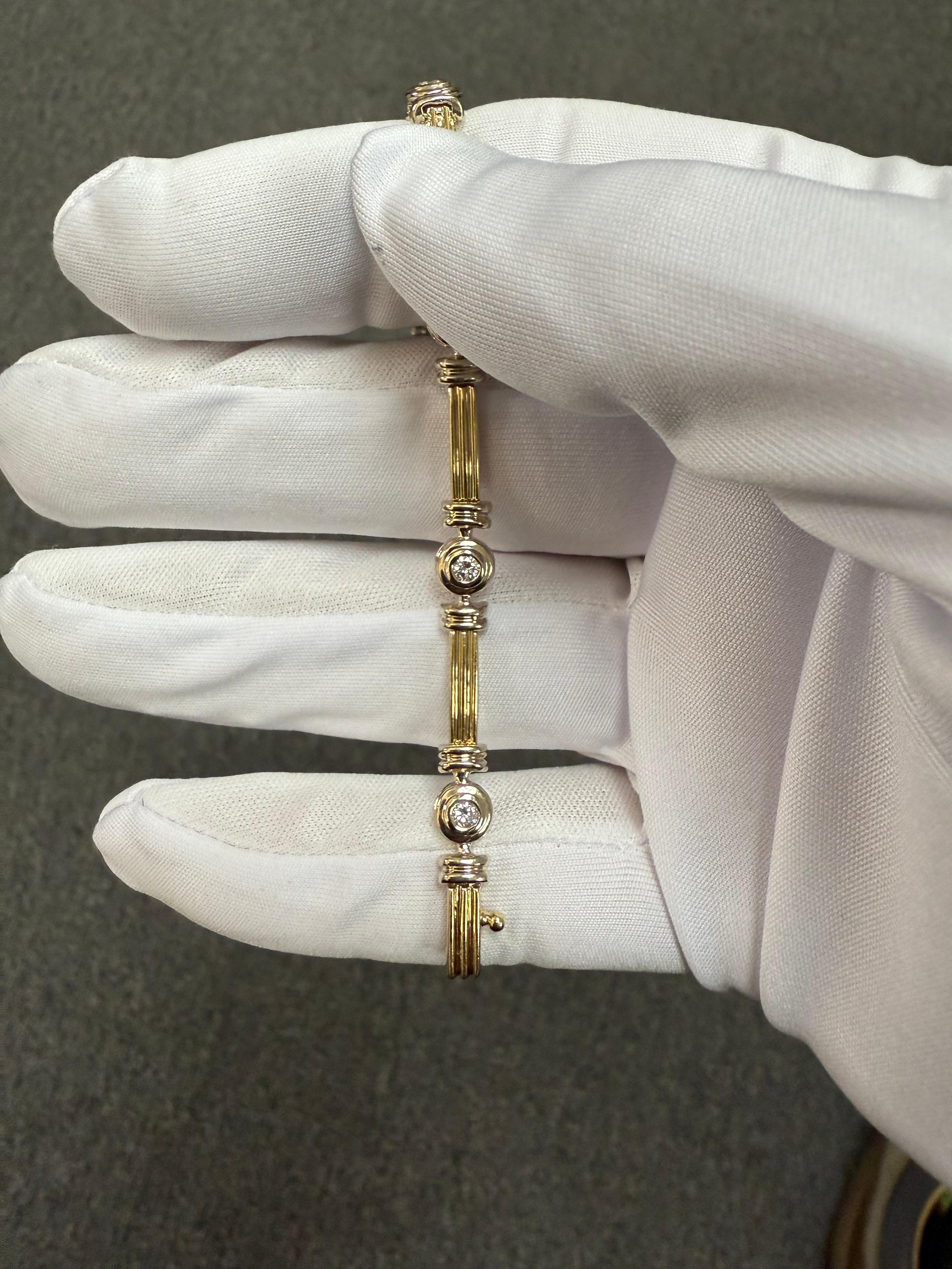 1990er Jahre 14k zweifarbiges Diamantarmband im Angebot 3