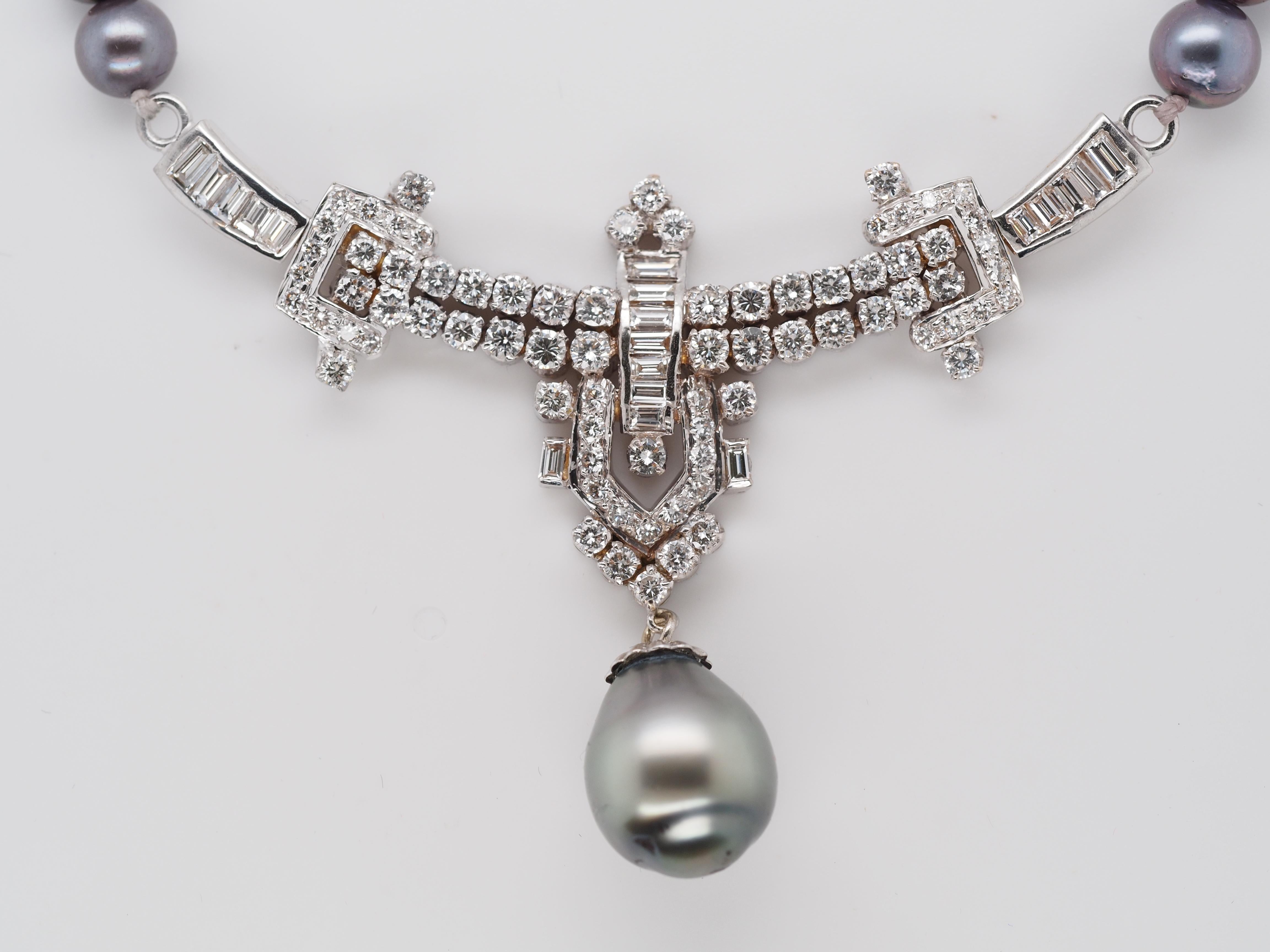 Women's or Men's 1990s 14k White Gold Tahitian Pearl & Diamond Necklace and Drop Earring Set For Sale