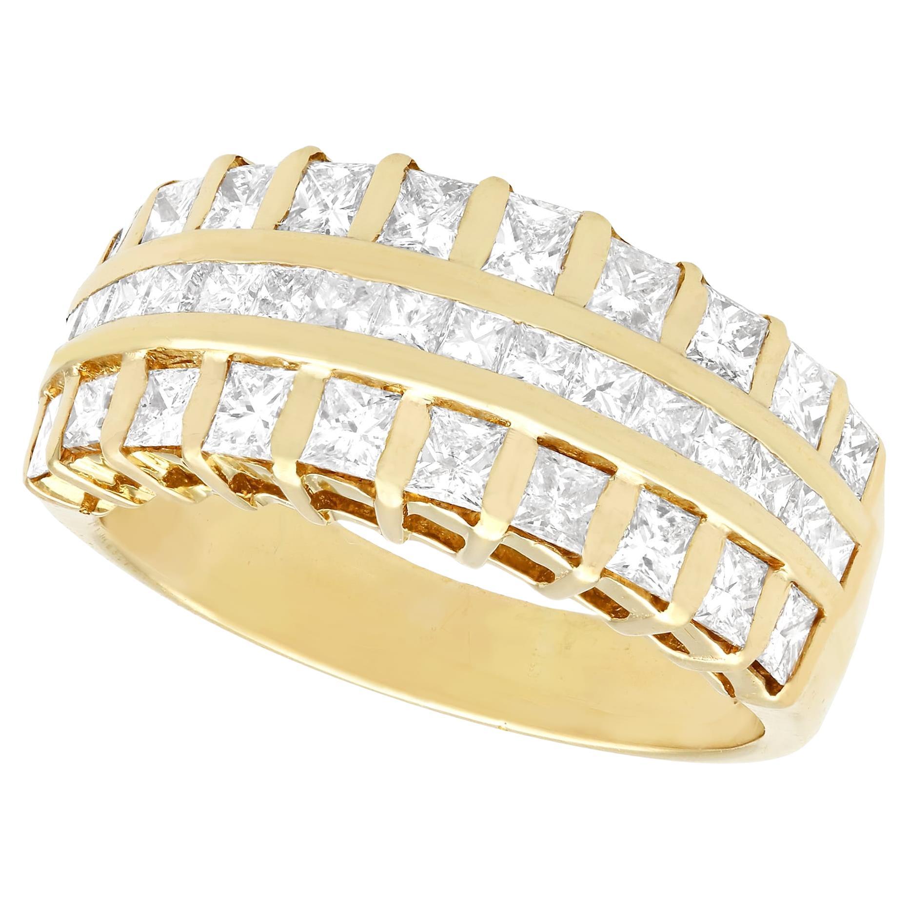 1990s Anillo de cóctel de oro amarillo con diamantes de 1,54 quilates