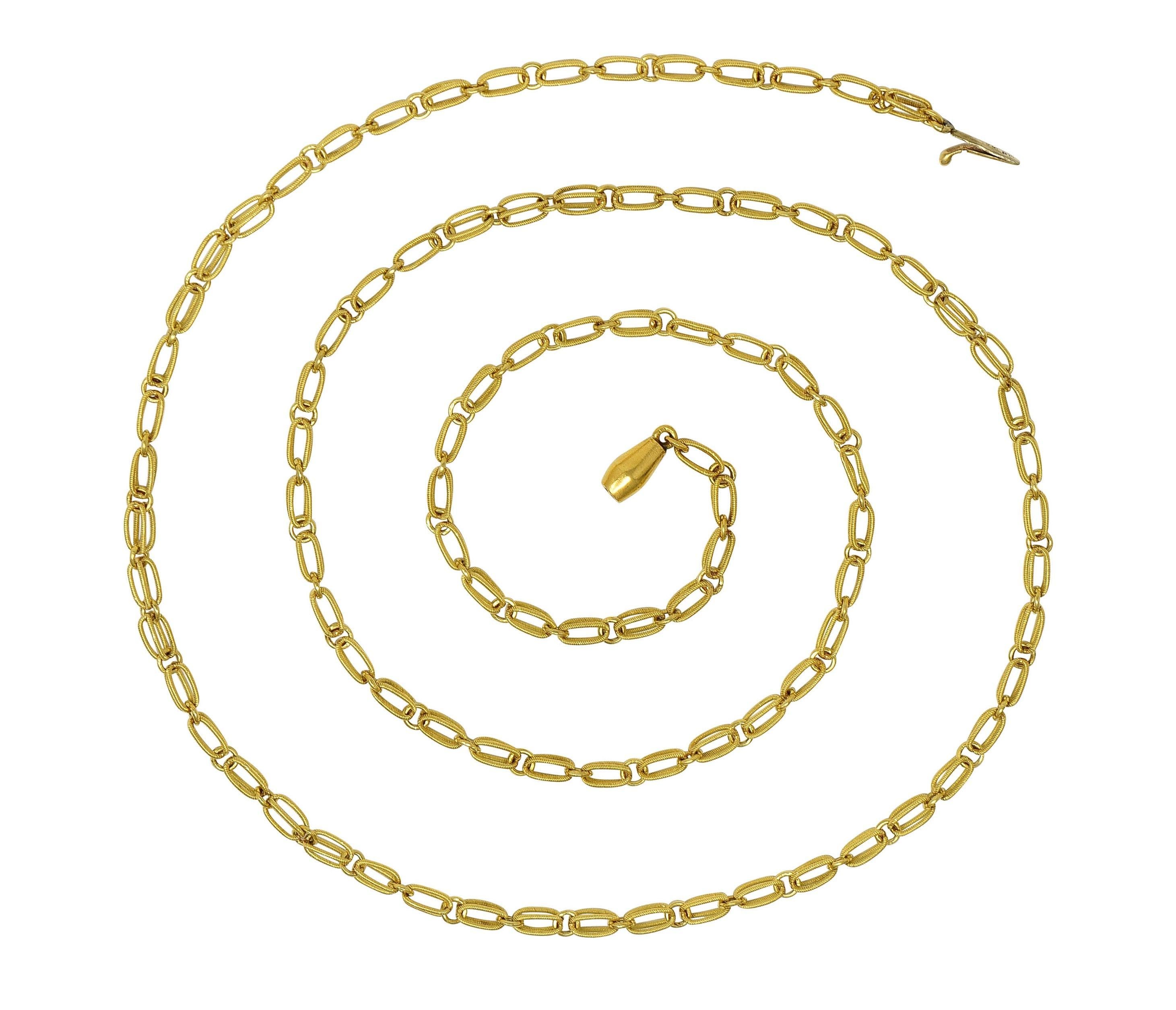 1990's 18 Karat Yellow Gold Vintage Twisted Geometric Link Chain Necklace In Excellent Condition For Sale In Philadelphia, PA