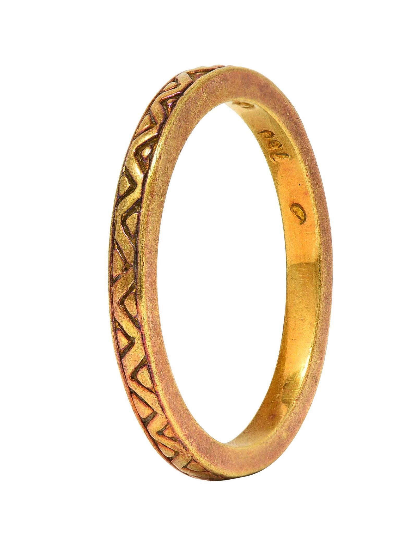 1990's 18 Karat Yellow Gold Zig-Zag Vintage Stacking Wedding Band Ring 4
