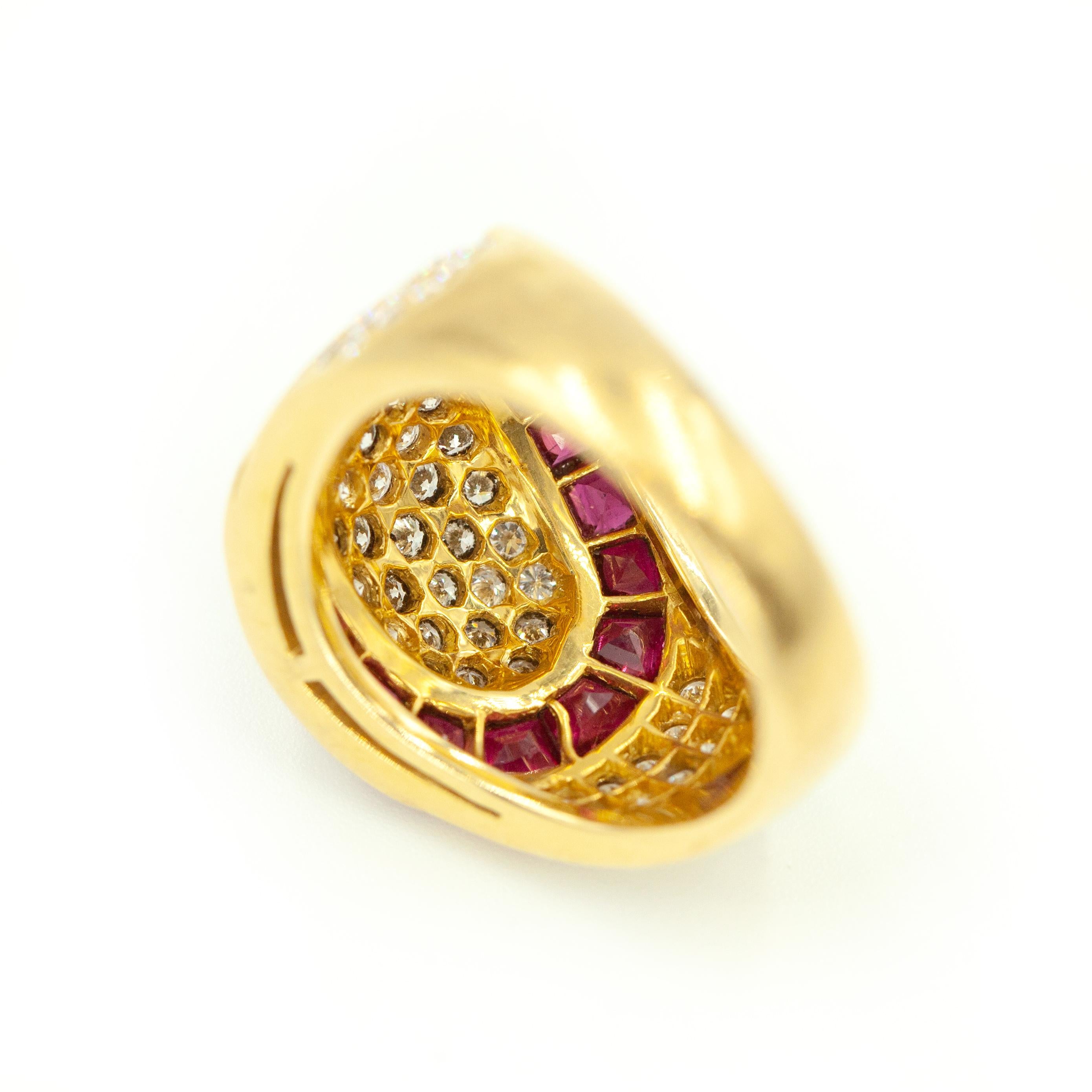 Vintage 18K Yellow Gold Diamond Calibre-cut Ruby Cocktail Ring c. 1990s For Sale 2