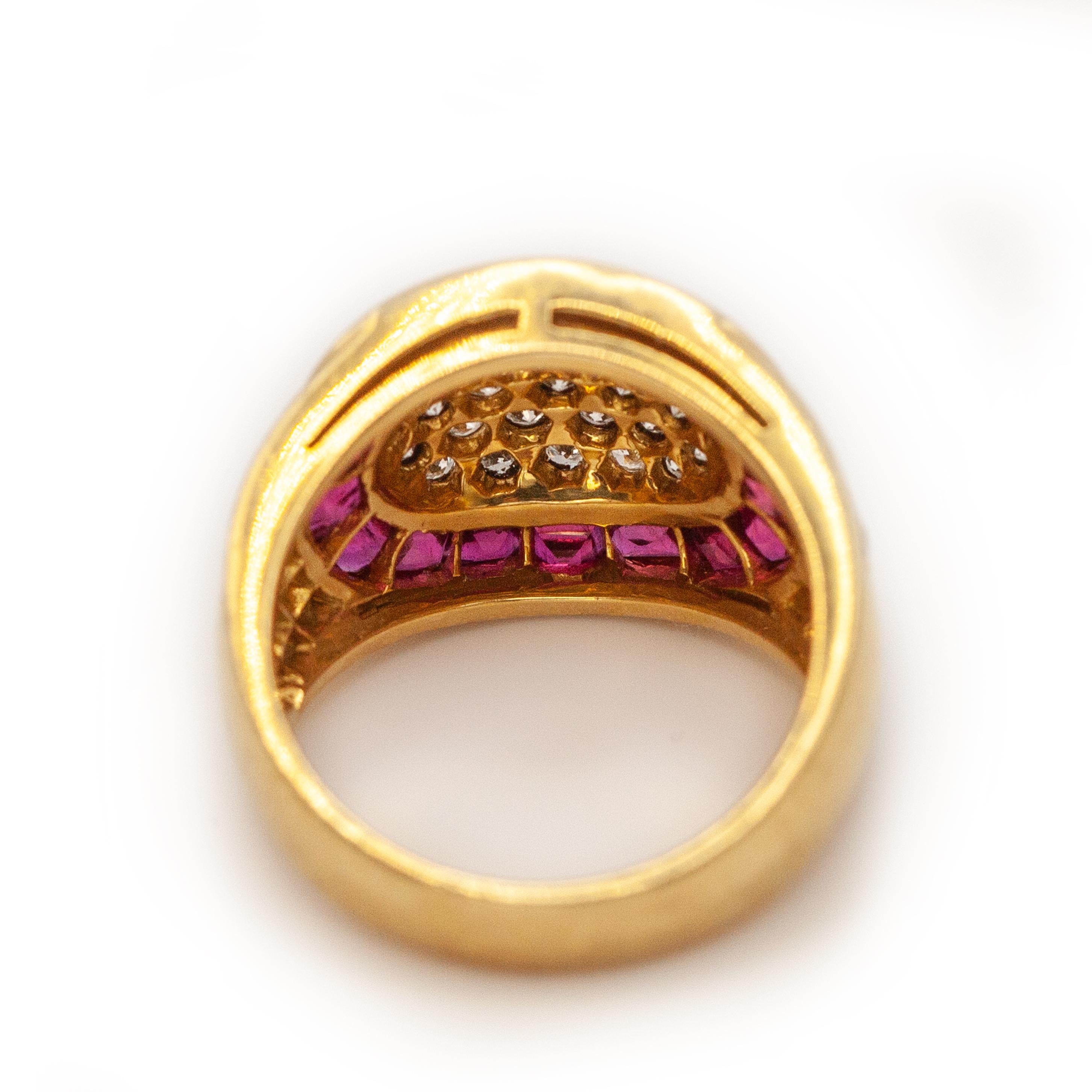 Vintage 18K Yellow Gold Diamond Calibre-cut Ruby Cocktail Ring c. 1990s For Sale 3