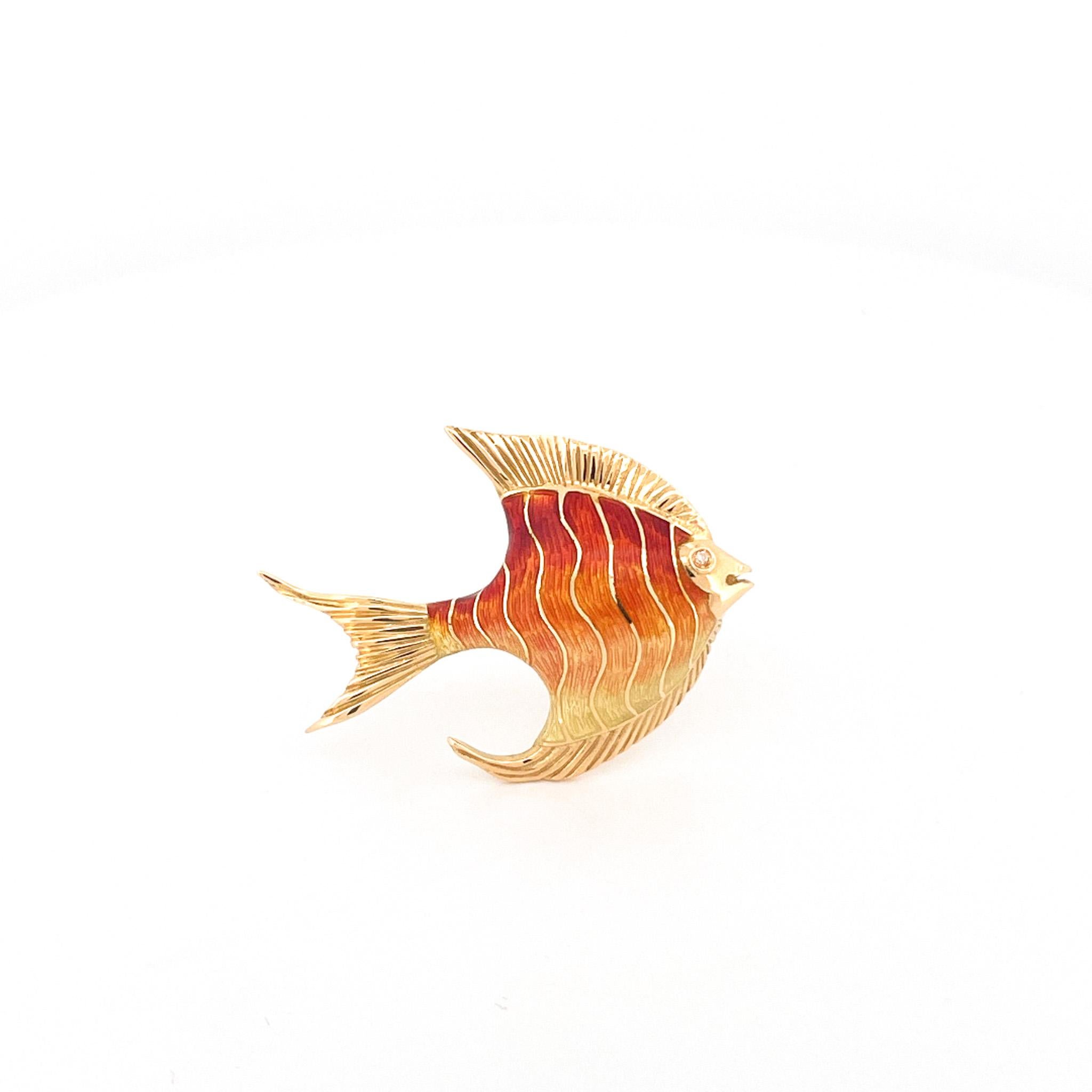 1990s 18k Yellow Gold Orange Enamel Fish Pendant Necklace For Sale 1