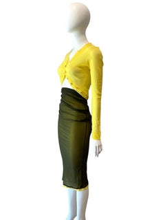 Años 90 - 2000: Conjunto de falda de malla transparente y cárdigan de Plein Sud