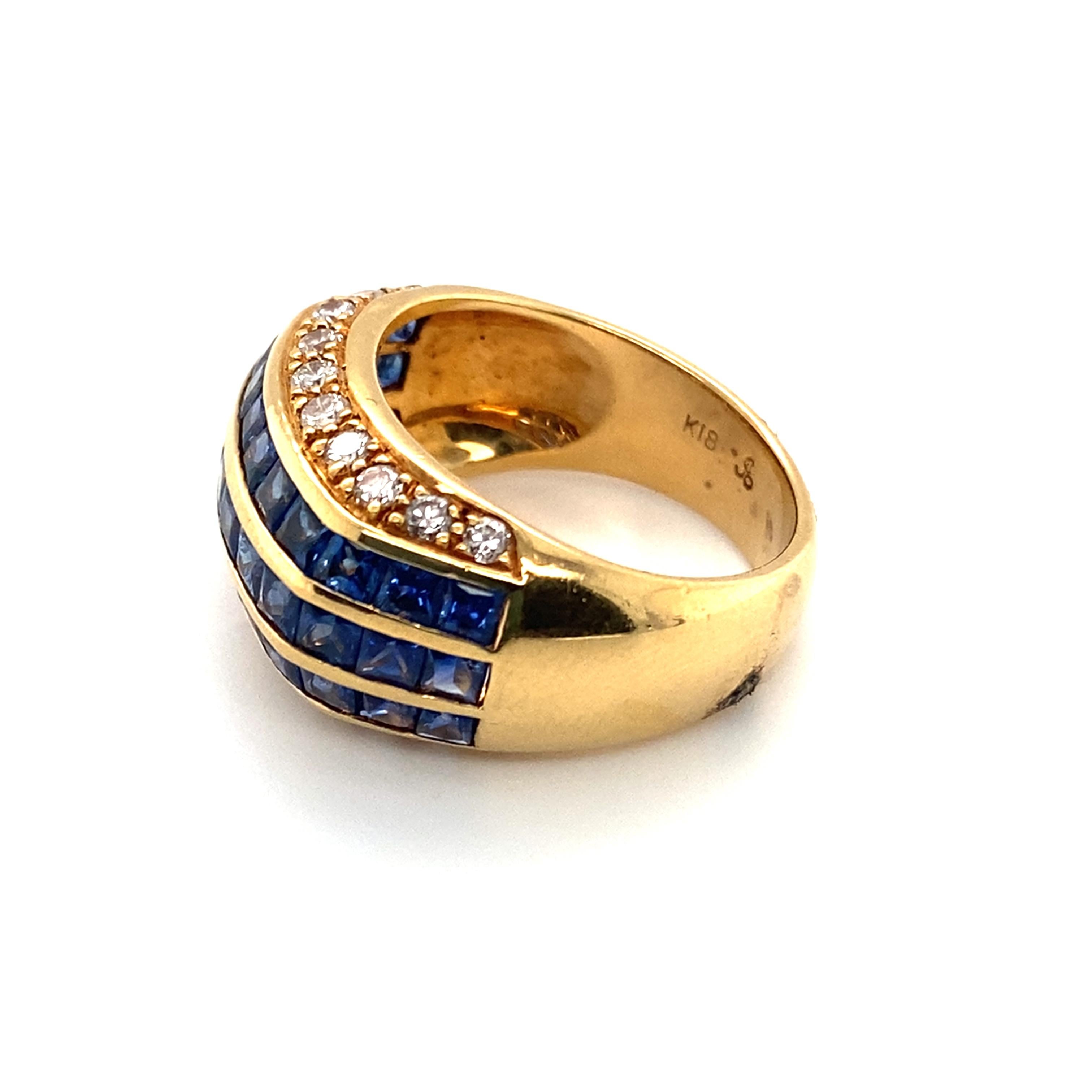 Modern 1990s 2.40 Carat Sapphire and Diamond Ring in 18 Karat Yellow Gold For Sale