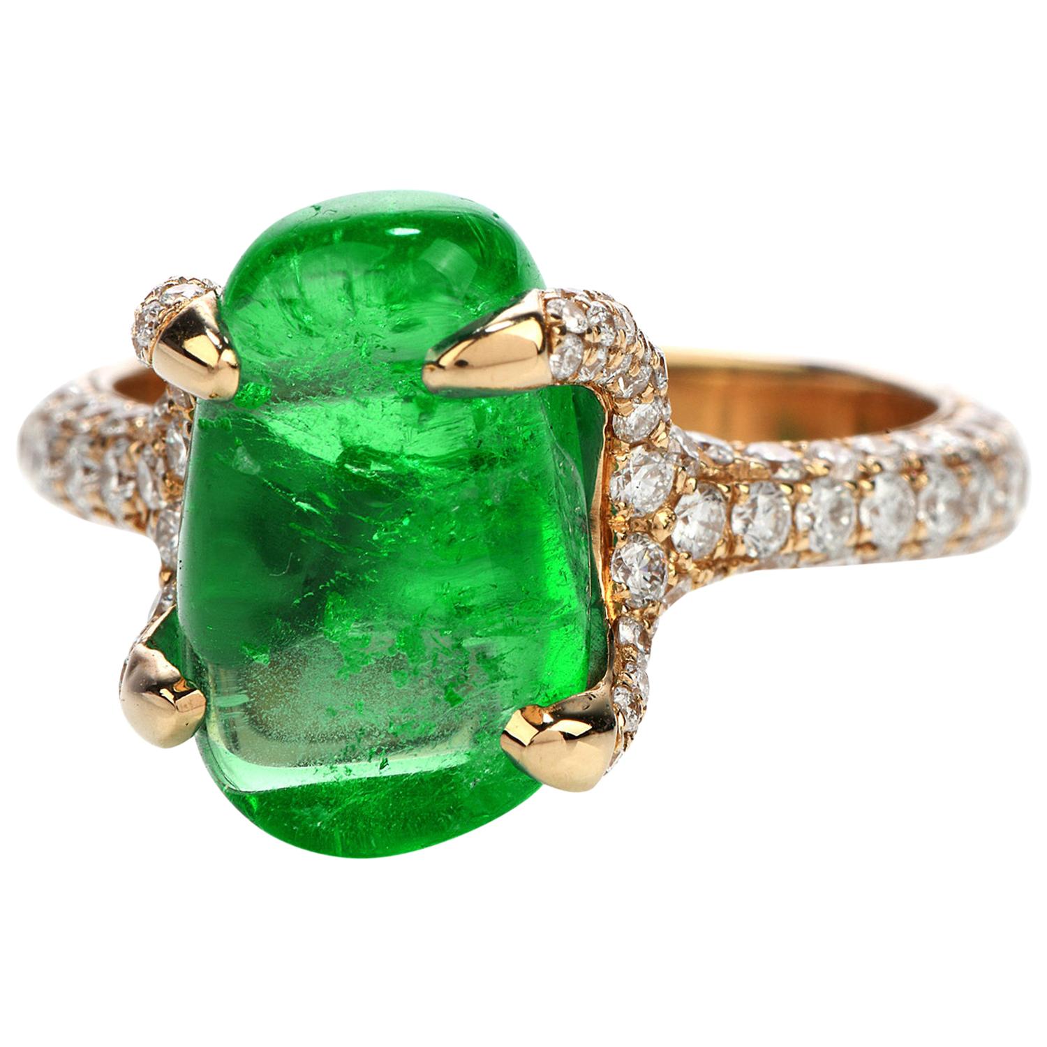 1990s 6.92 Carat Colombian Emerald Diamond 18 Karat Gold Cocktail Ring